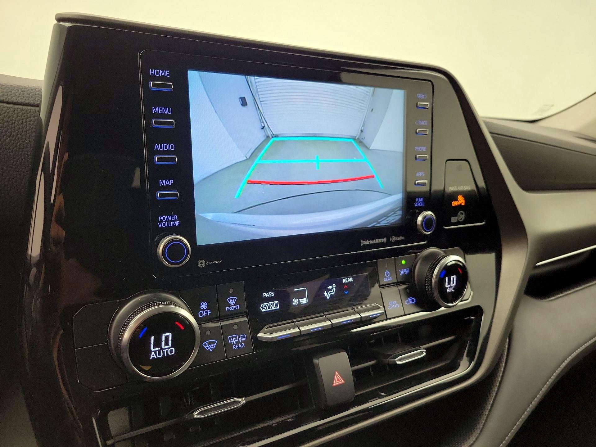 Thumbnail: 2022 Toyota Highlander - 14