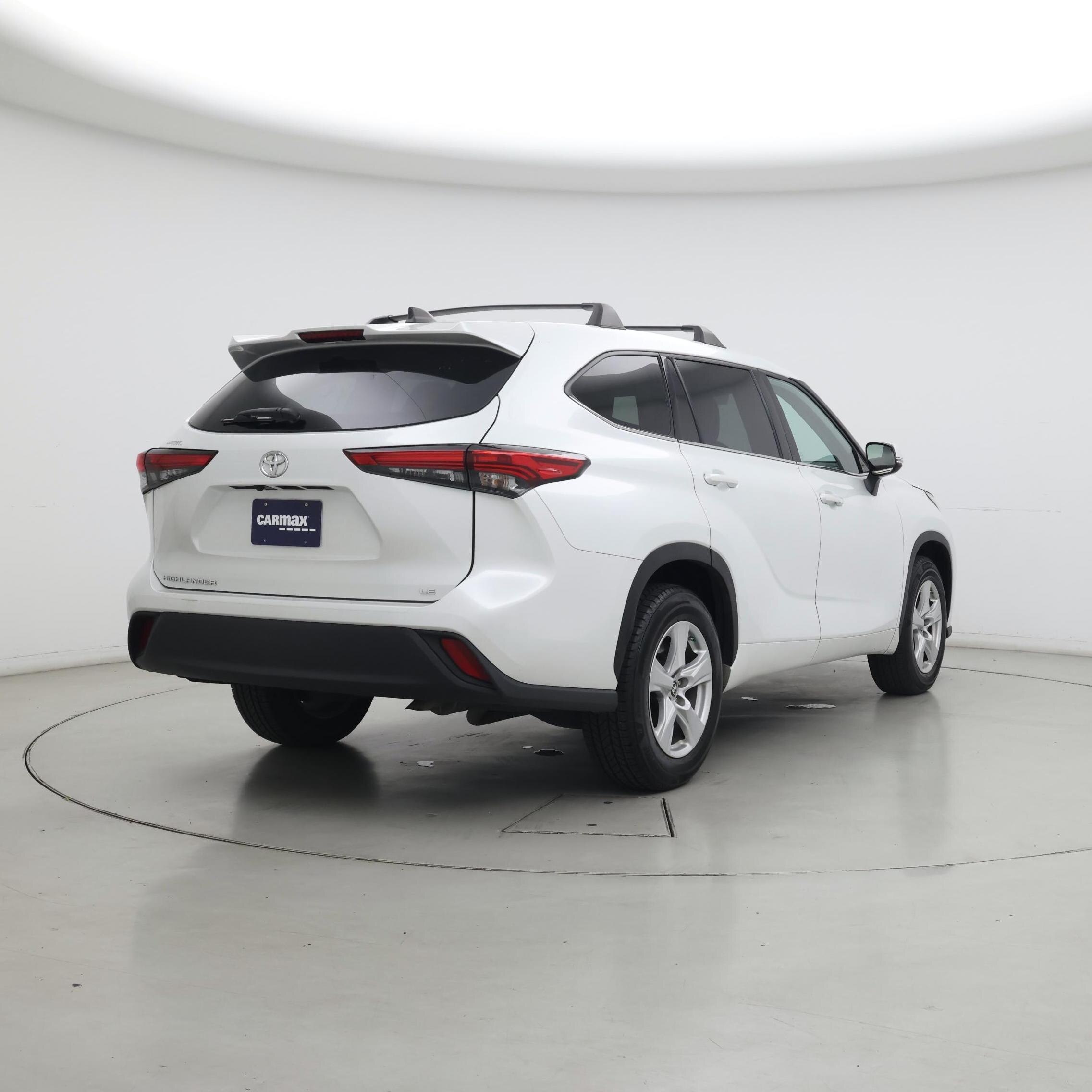 Thumbnail: 2022 Toyota Highlander - 8