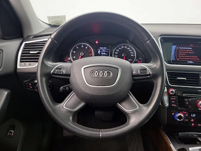 Steering Wheel & Instrument Cluster (On)