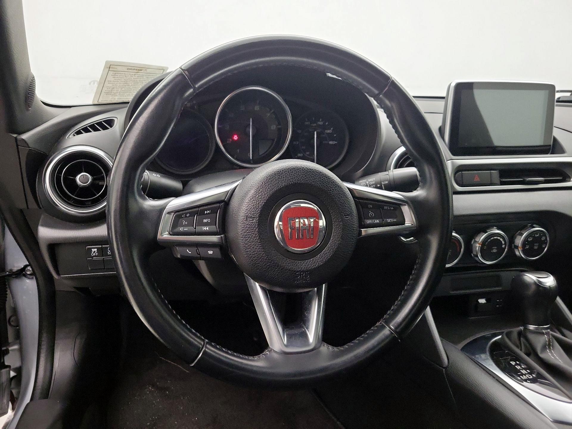 Thumbnail: 2019 Fiat 124 Spider - 10