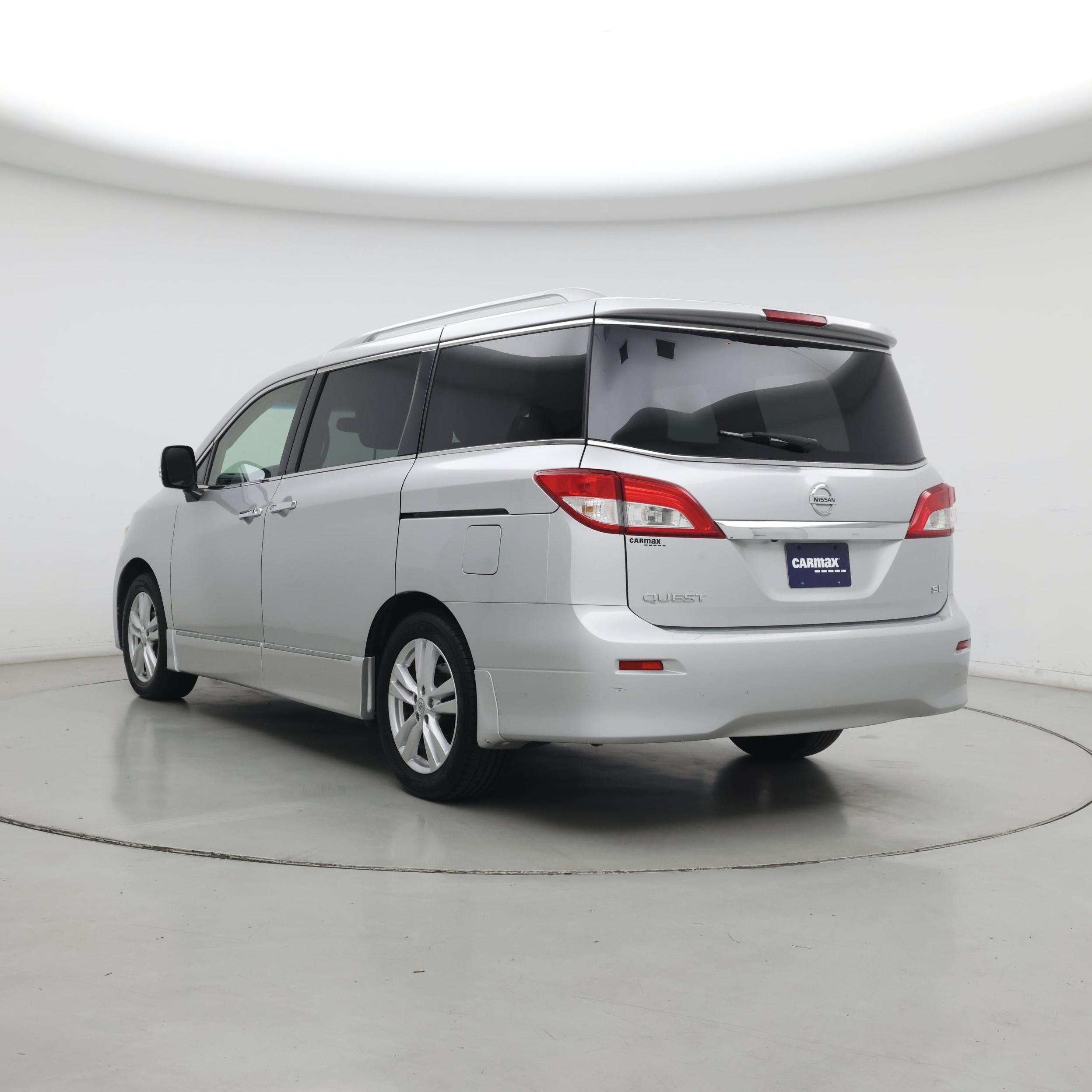 Thumbnail: 2015 Nissan Quest - 2