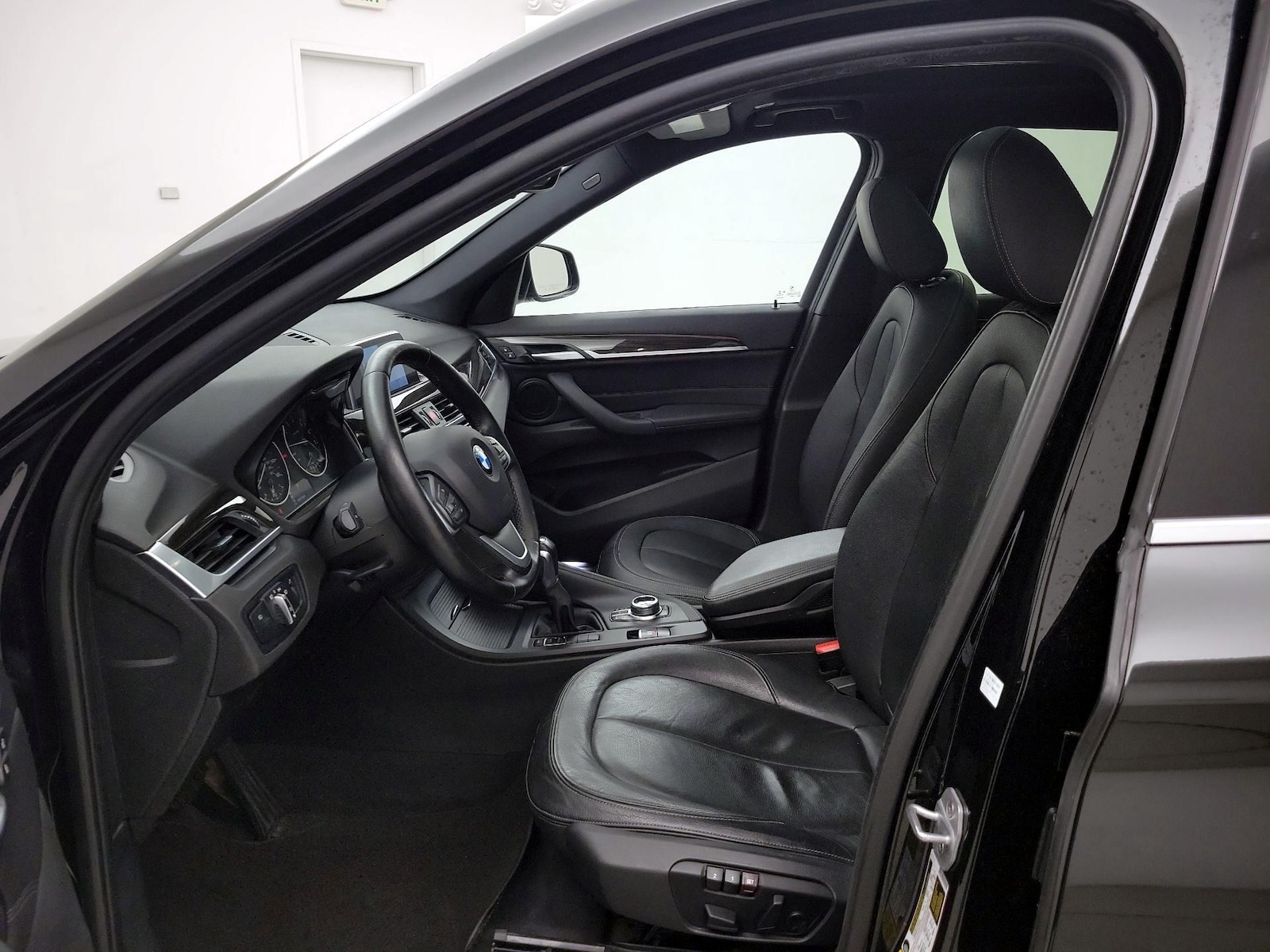 2018 BMW X1 28i - Photo 12