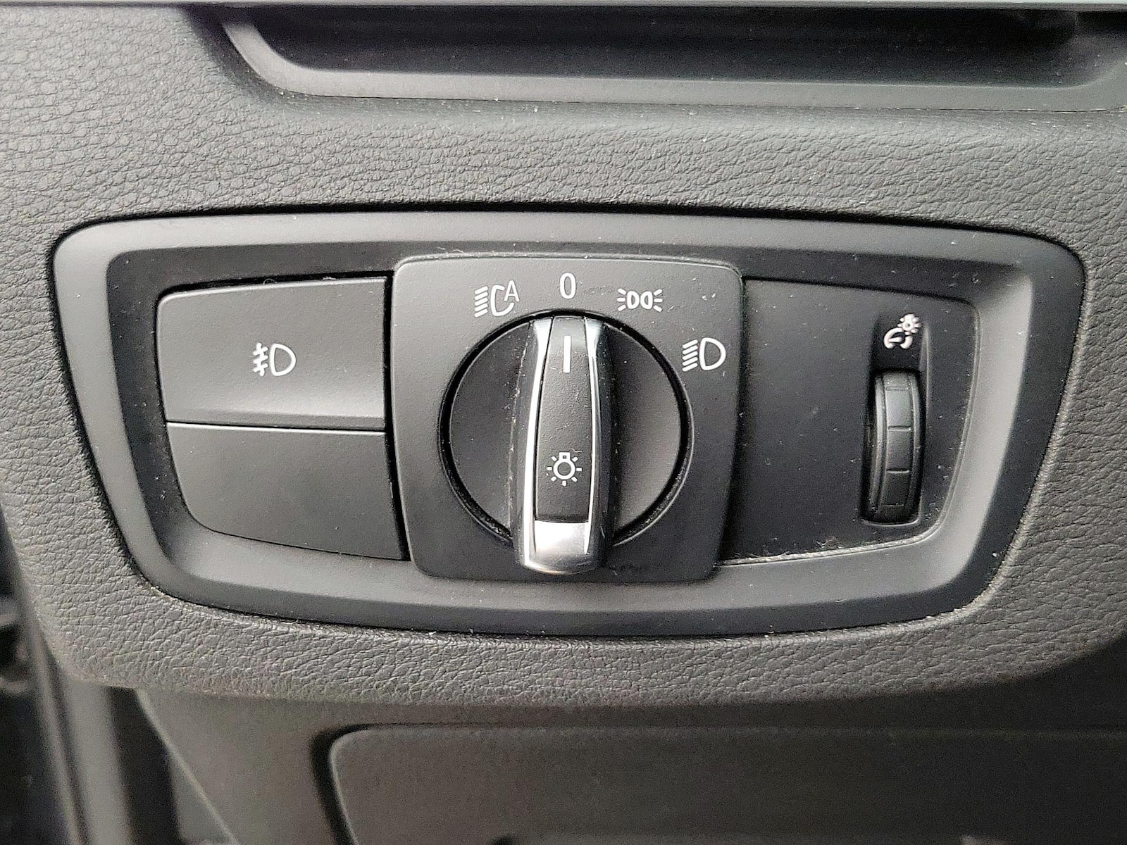 2018 BMW X1 28i - Photo 14