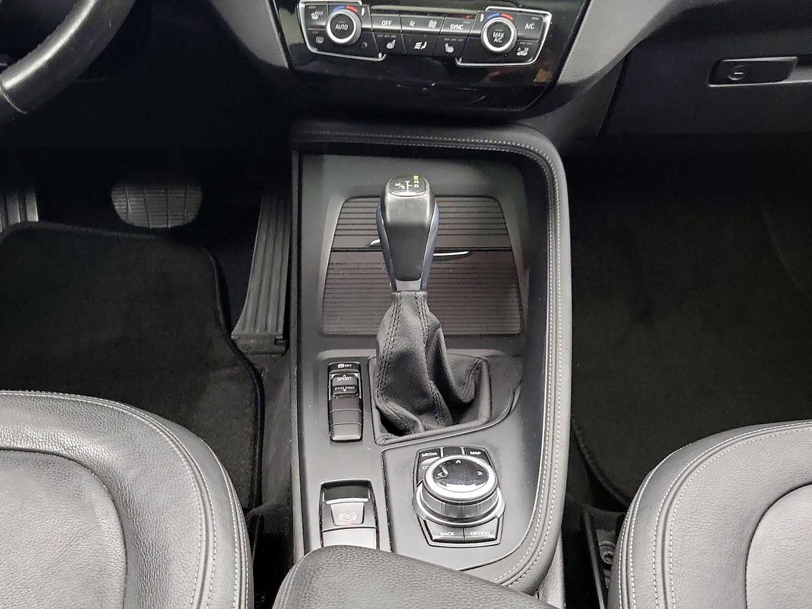 2018 BMW X1 28i - Photo 19