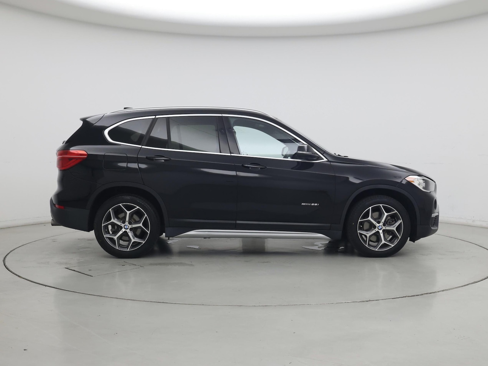 2018 BMW X1 28i - Photo 8