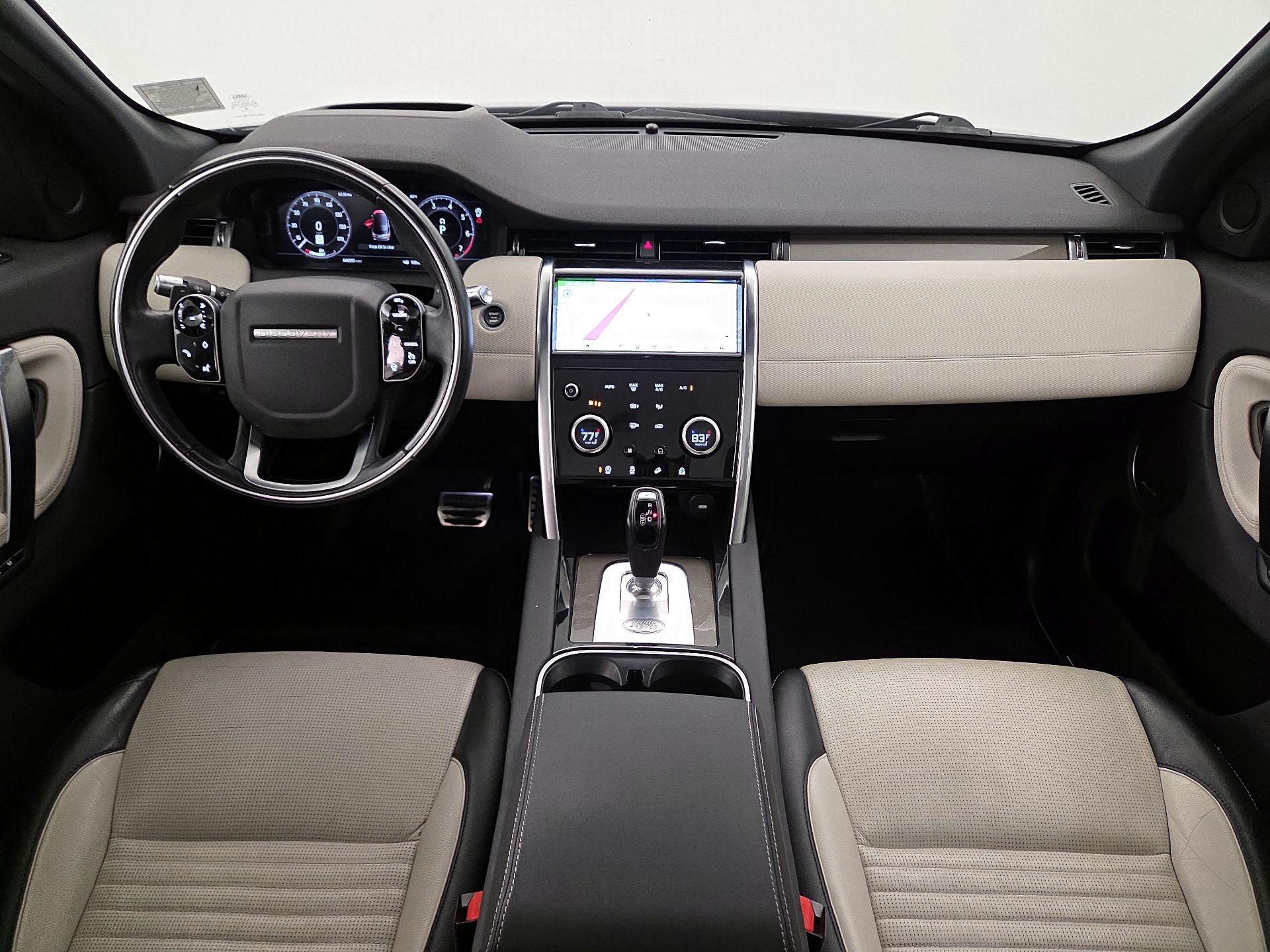 Thumbnail: 2020 Land Rover Discovery Sport - 9