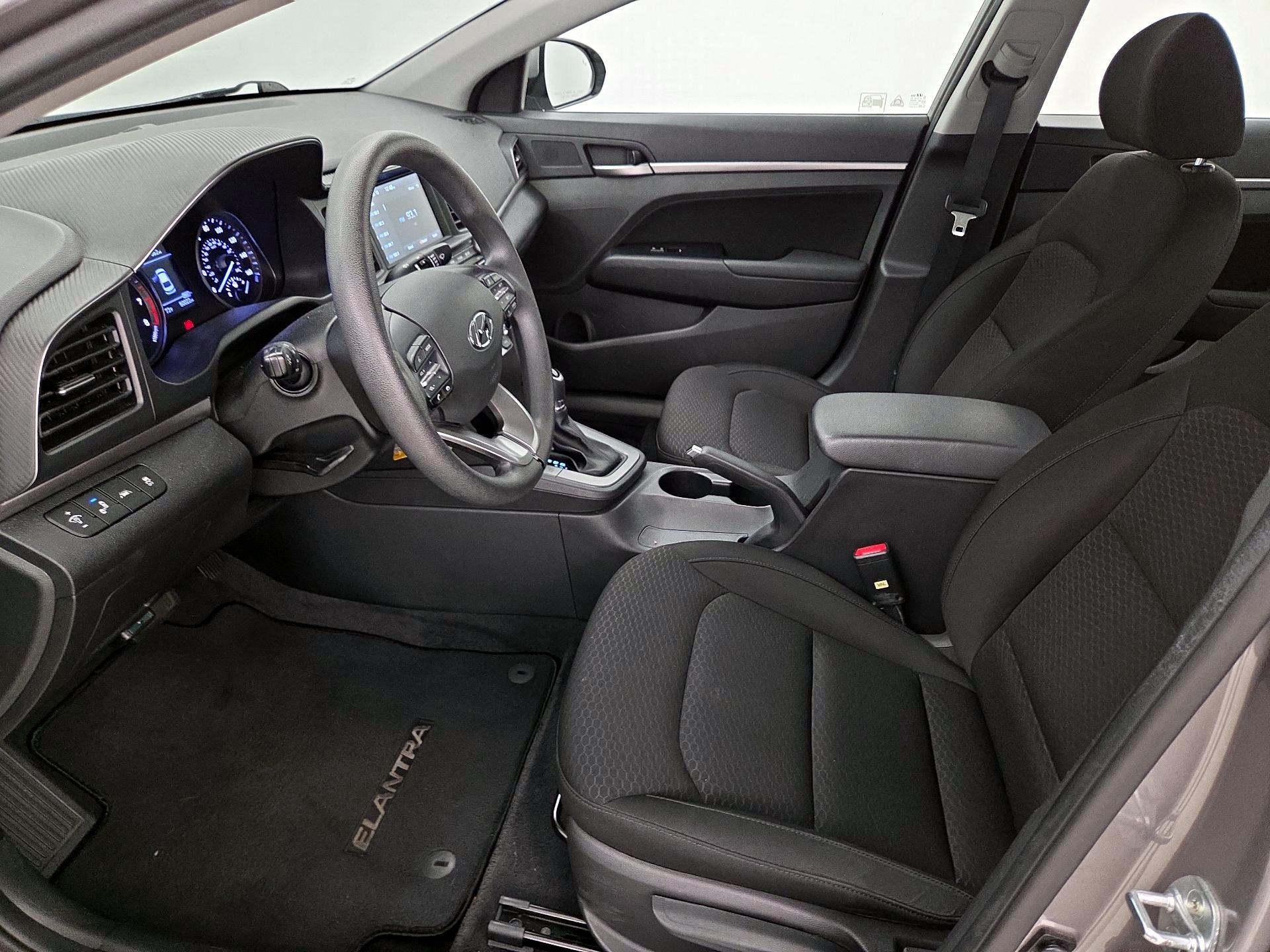 Thumbnail: 2020 Hyundai Elantra - 11