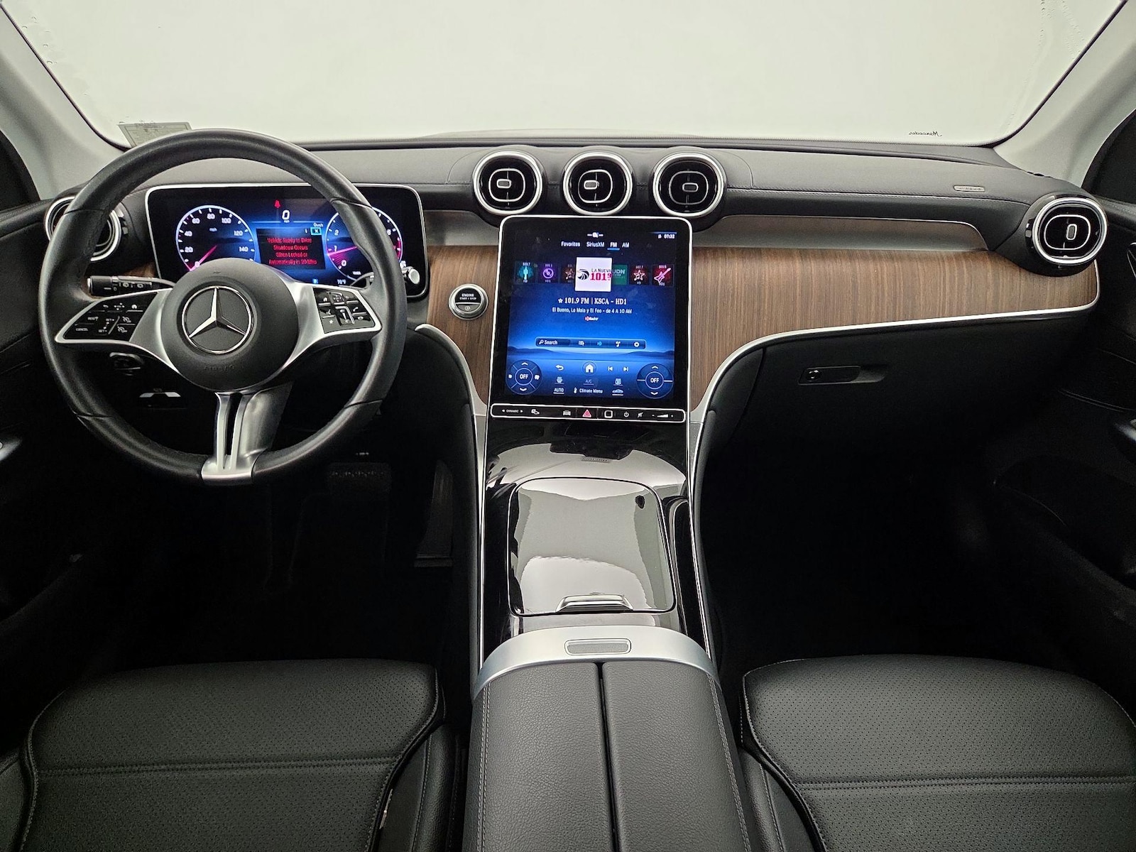 2023 Mercedes-Benz GLC GLC 300 - Photo 10