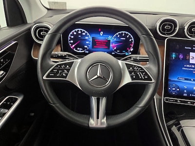 Steering Wheel & Instrument Cluster (On)