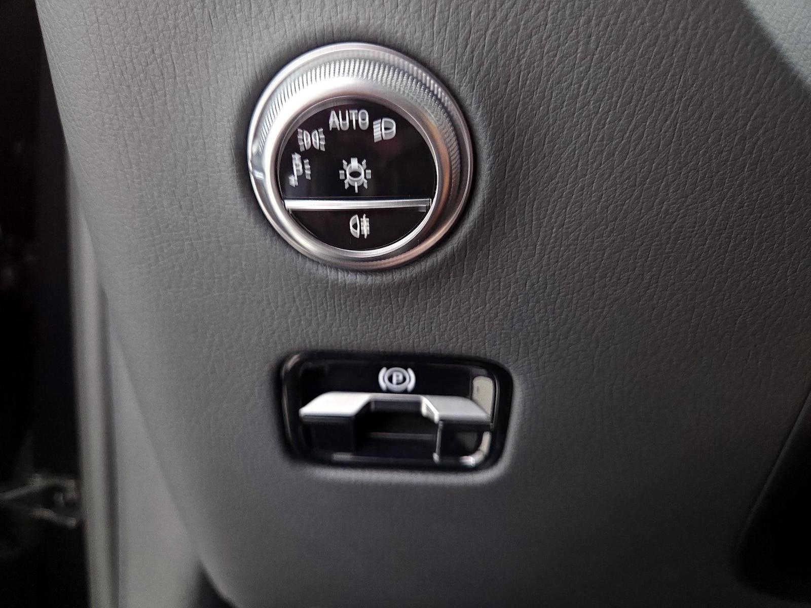 2023 Mercedes-Benz GLC GLC 300 - Photo 14