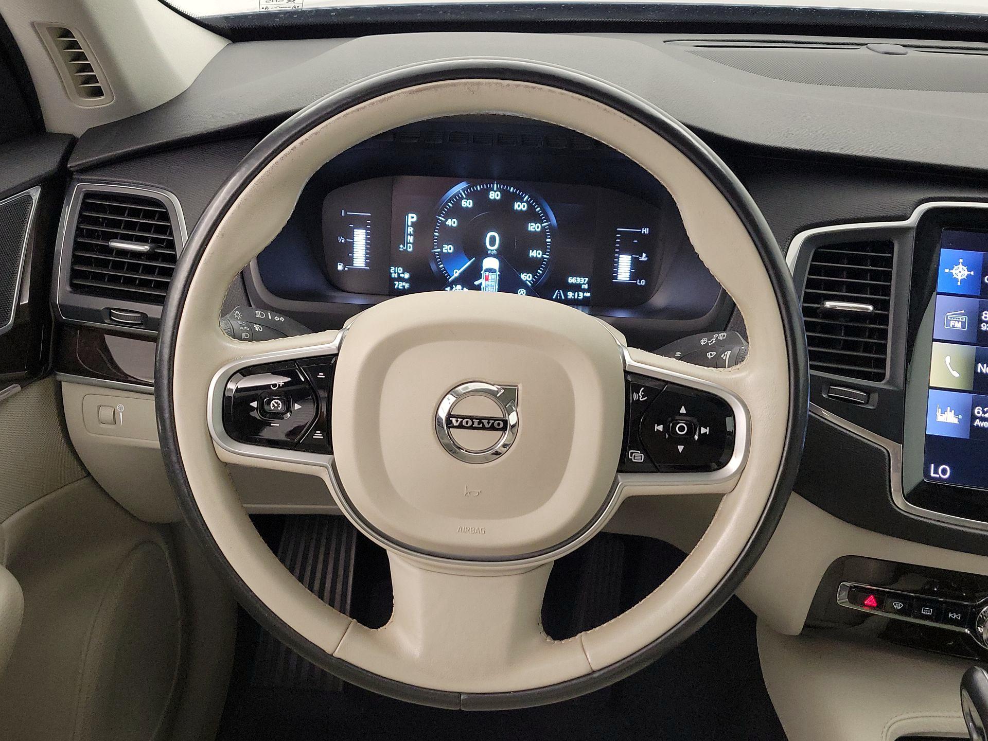 Thumbnail: 2019 Volvo XC90 - 10