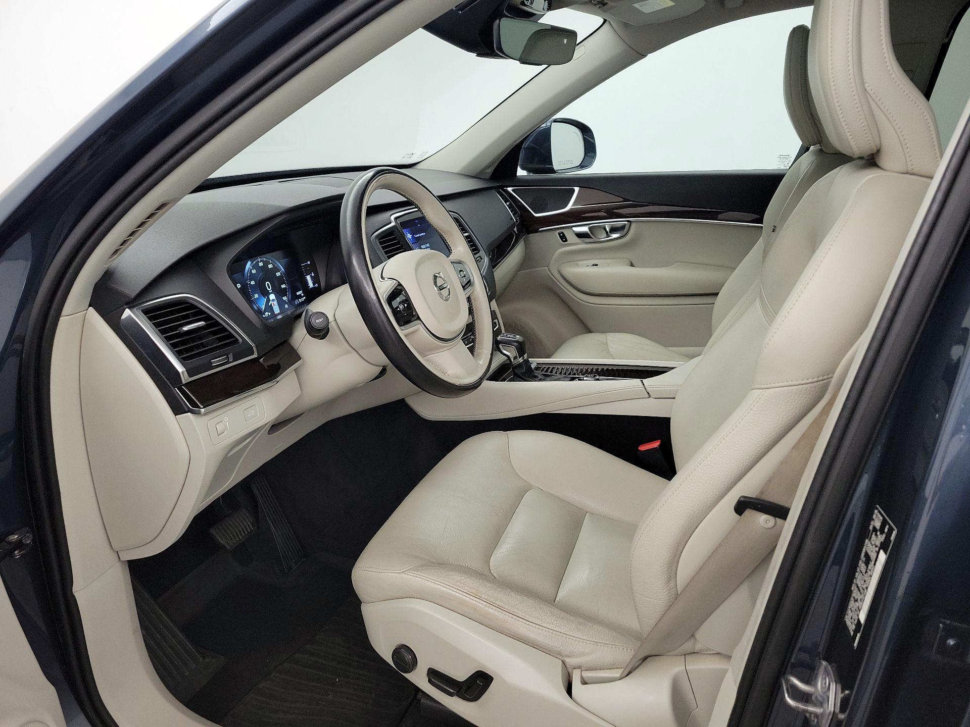 Thumbnail: 2019 Volvo XC90 - 11