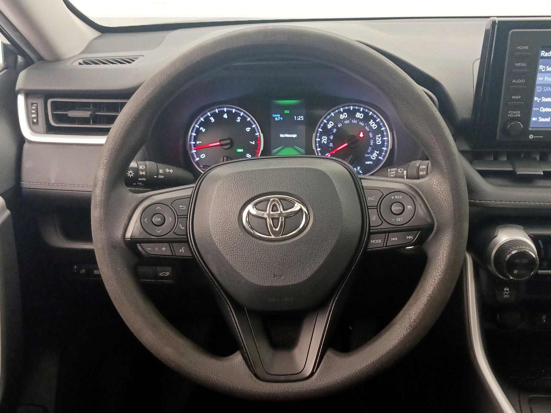 Thumbnail: 2020 Toyota RAV4 - 10