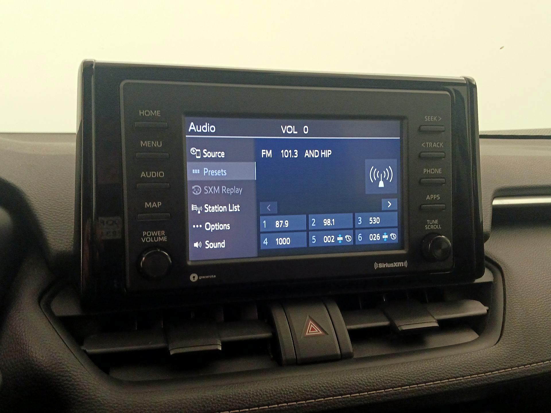 Thumbnail: 2020 Toyota RAV4 - 15