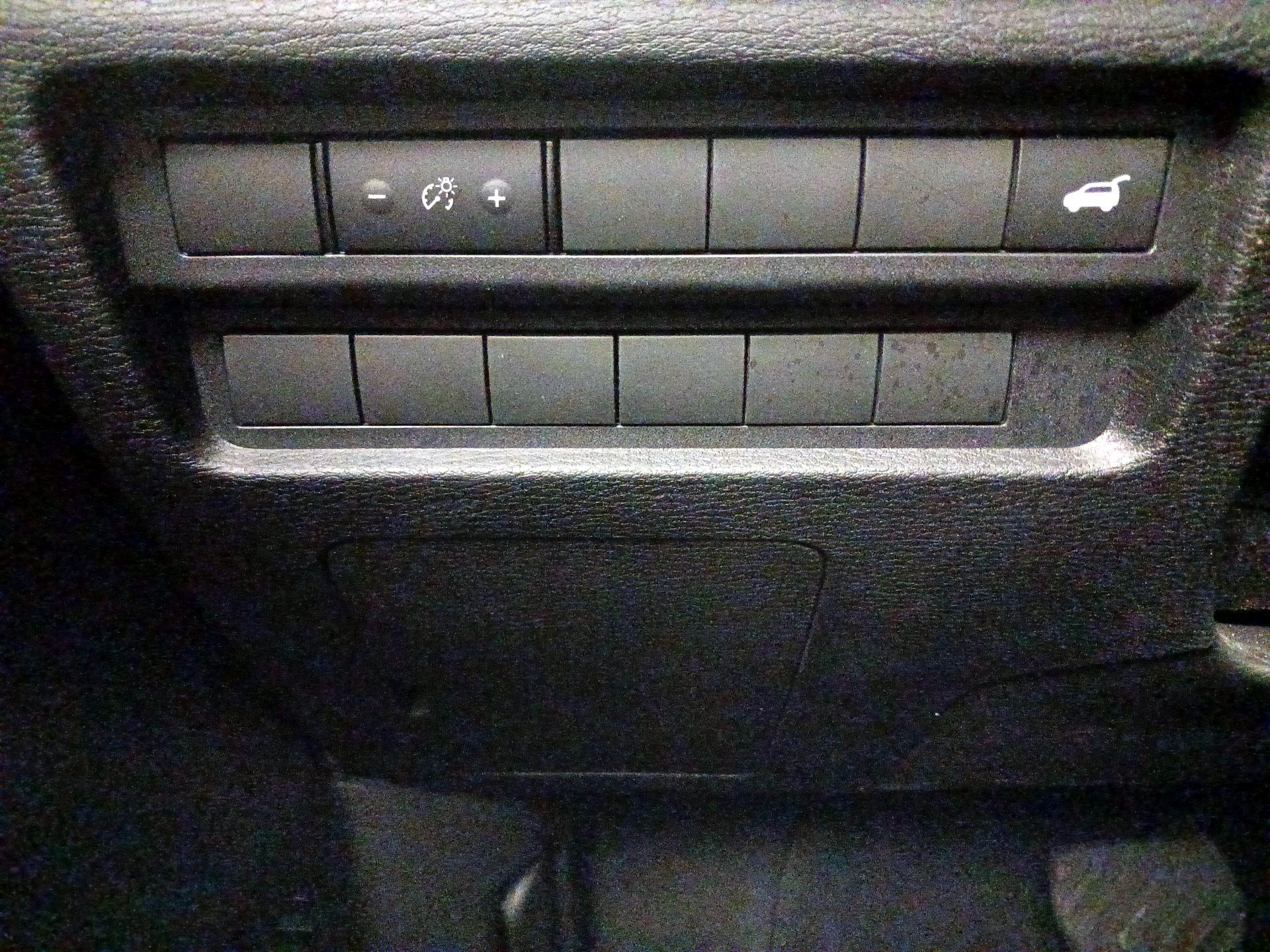 Thumbnail: 2024 Mitsubishi Outlander - 13