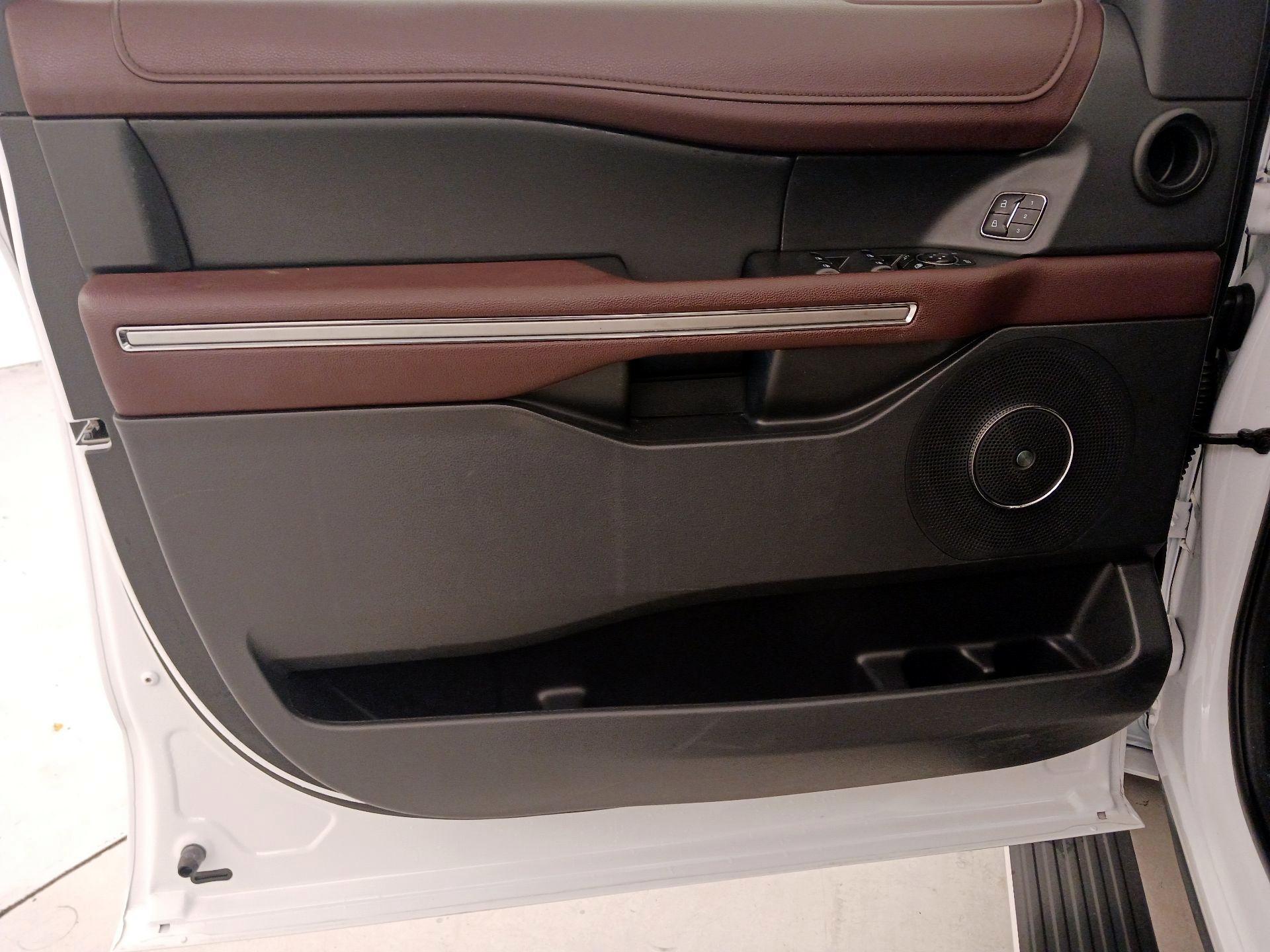 Thumbnail: 2024 Ford Expedition - 12