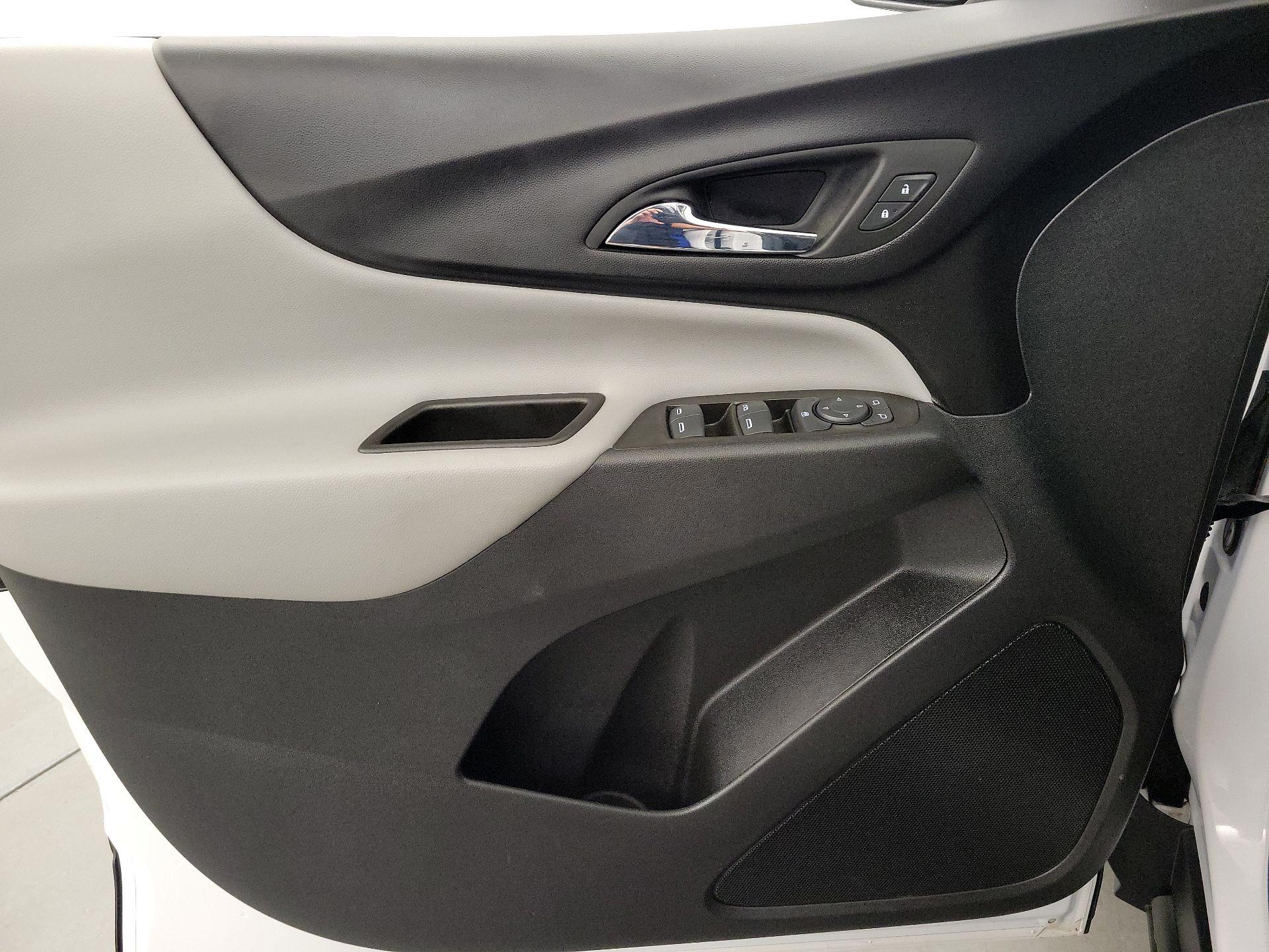 Thumbnail: 2023 Chevrolet Equinox - 12