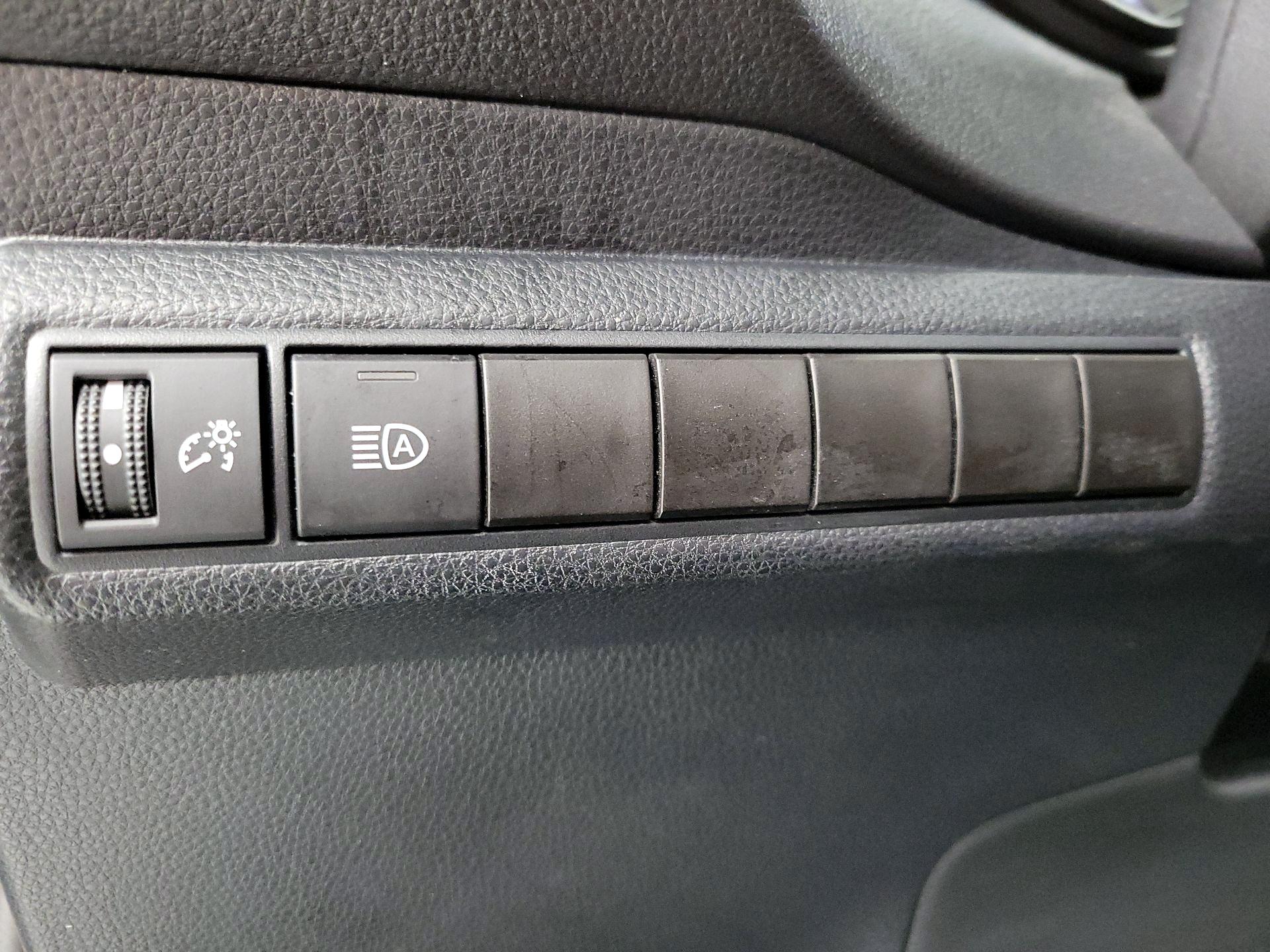 Thumbnail: 2023 Toyota Corolla - 13