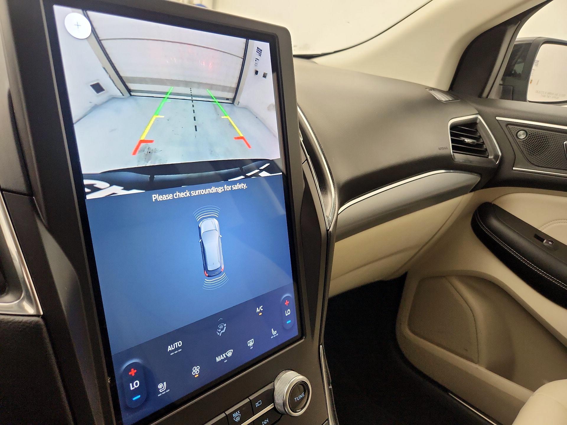 Thumbnail: 2021 Ford Edge - 14