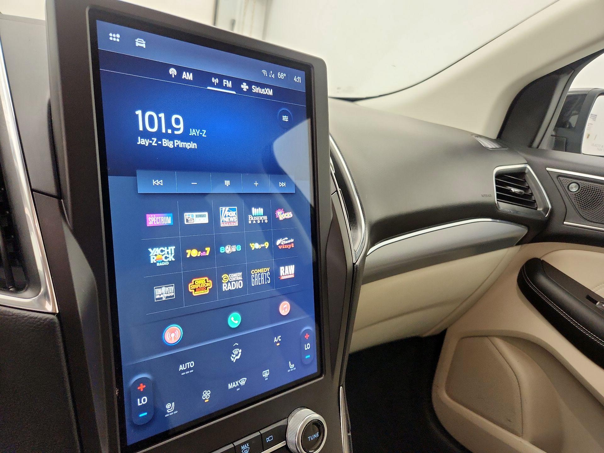 Thumbnail: 2021 Ford Edge - 15