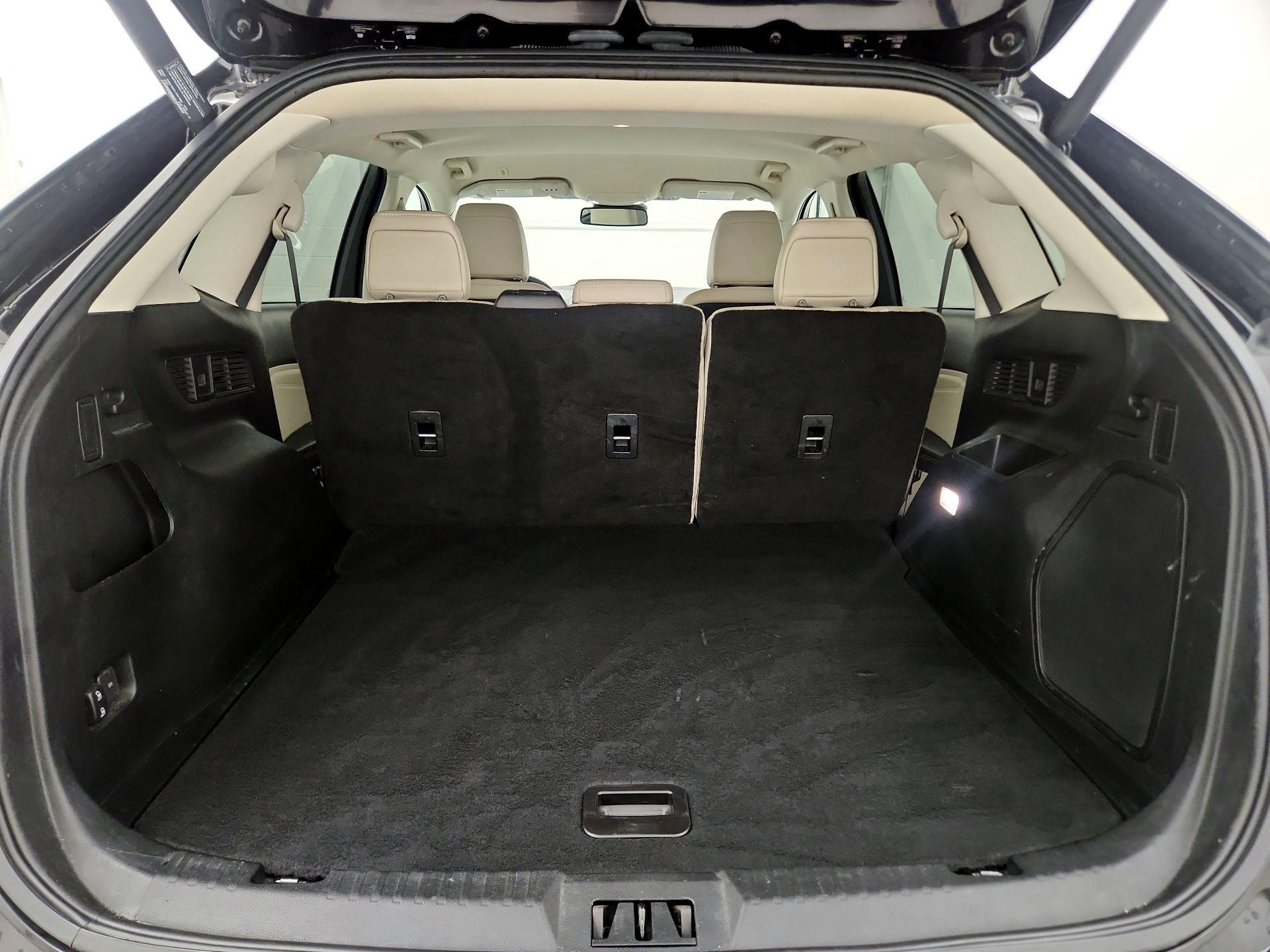 Thumbnail: 2021 Ford Edge - 20