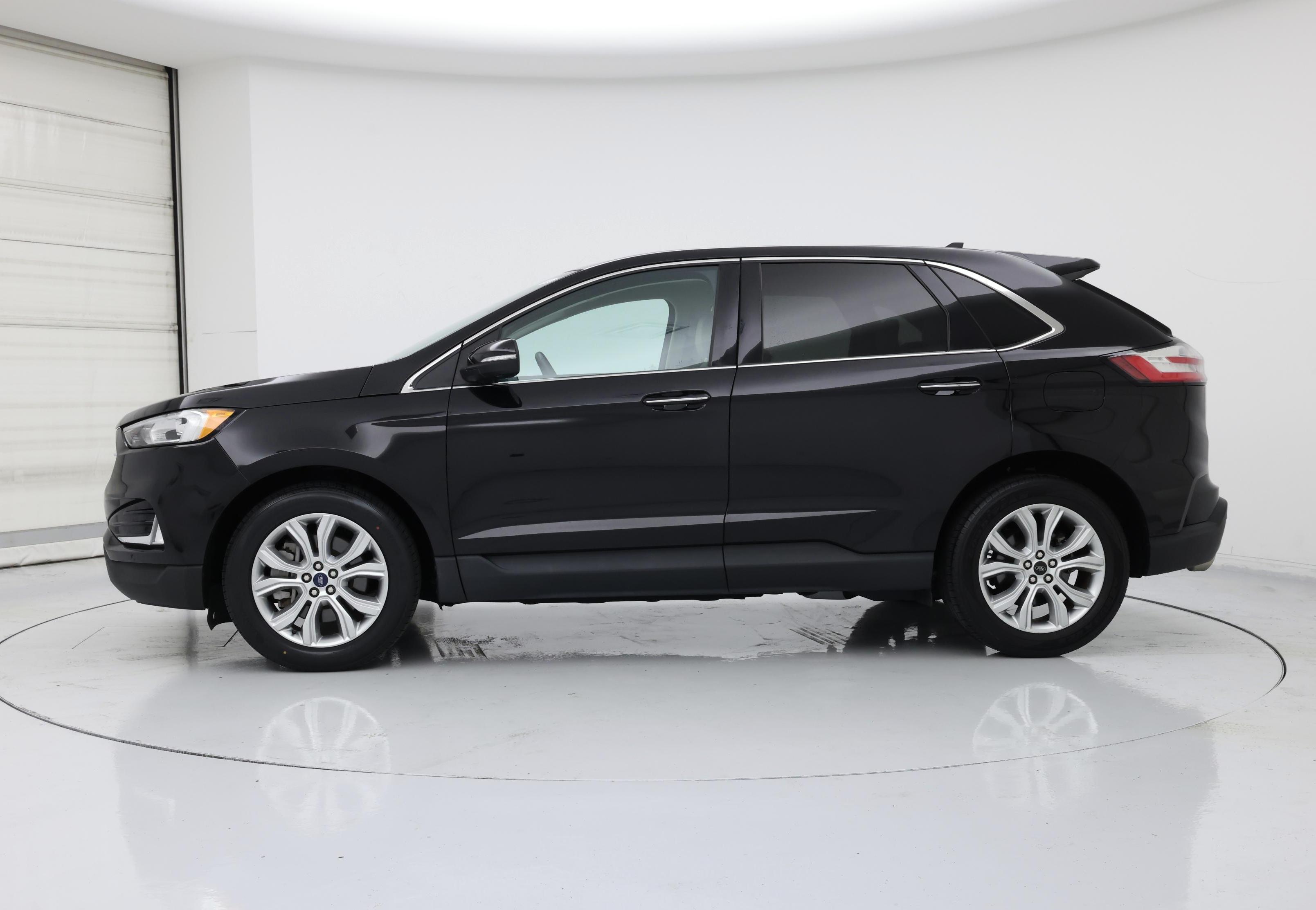 Thumbnail: 2021 Ford Edge - 3