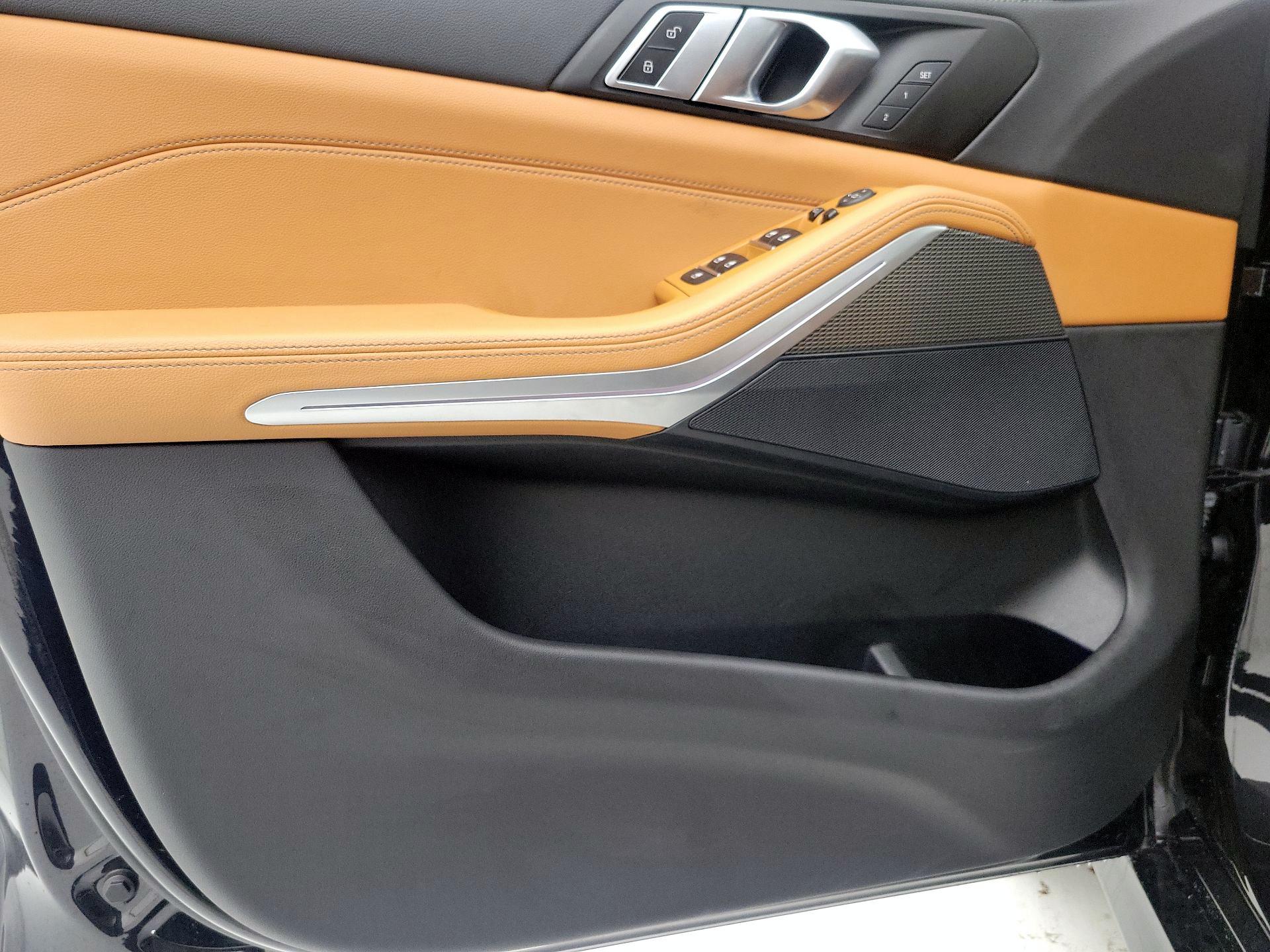 Thumbnail: 2022 BMW X5 - 12