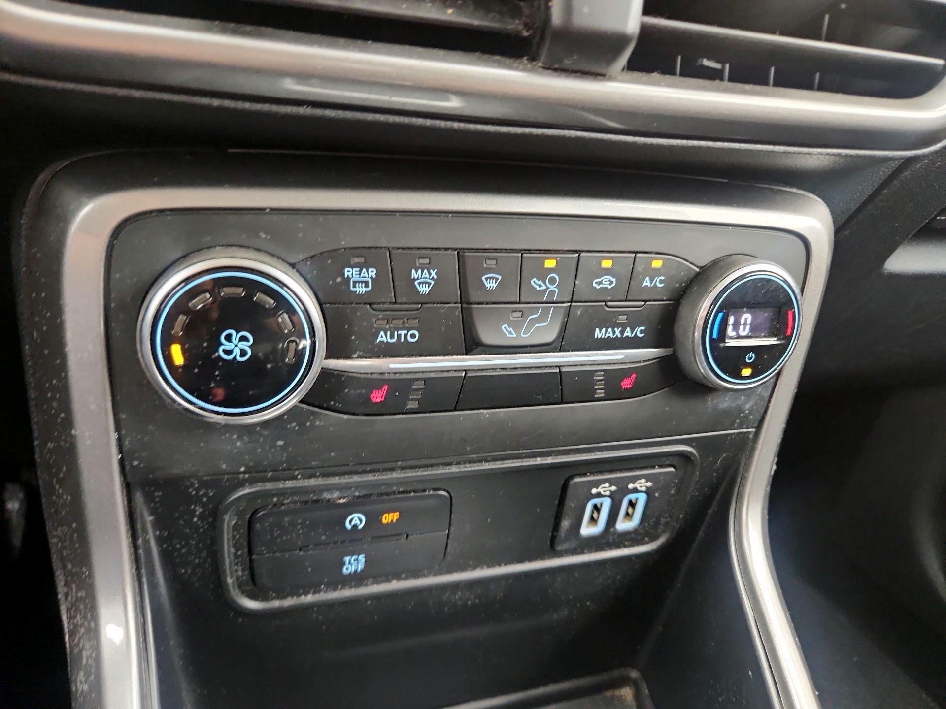 Thumbnail: 2020 Ford EcoSport - 16