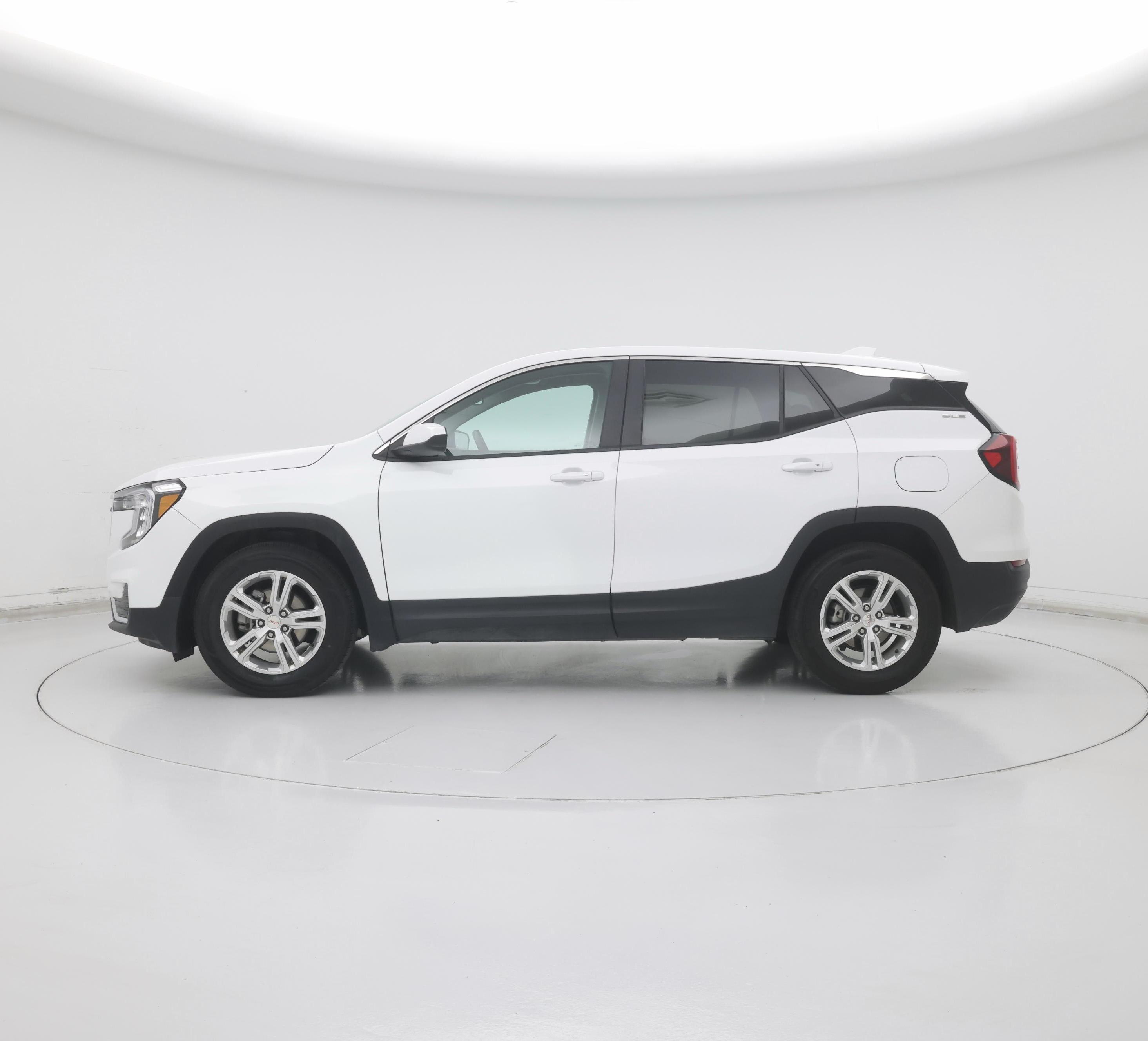 Thumbnail: 2024 GMC Terrain - 3