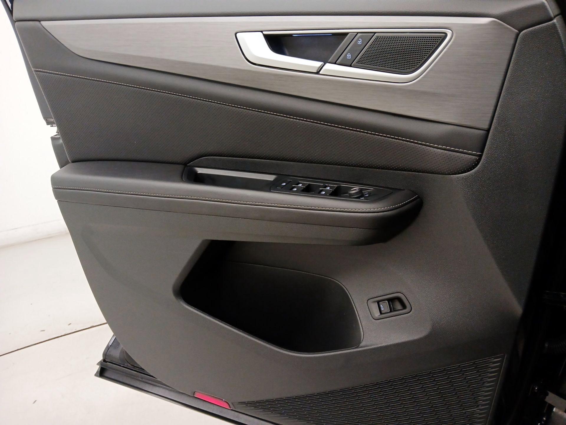 Thumbnail: 2025 Volkswagen Atlas - 12