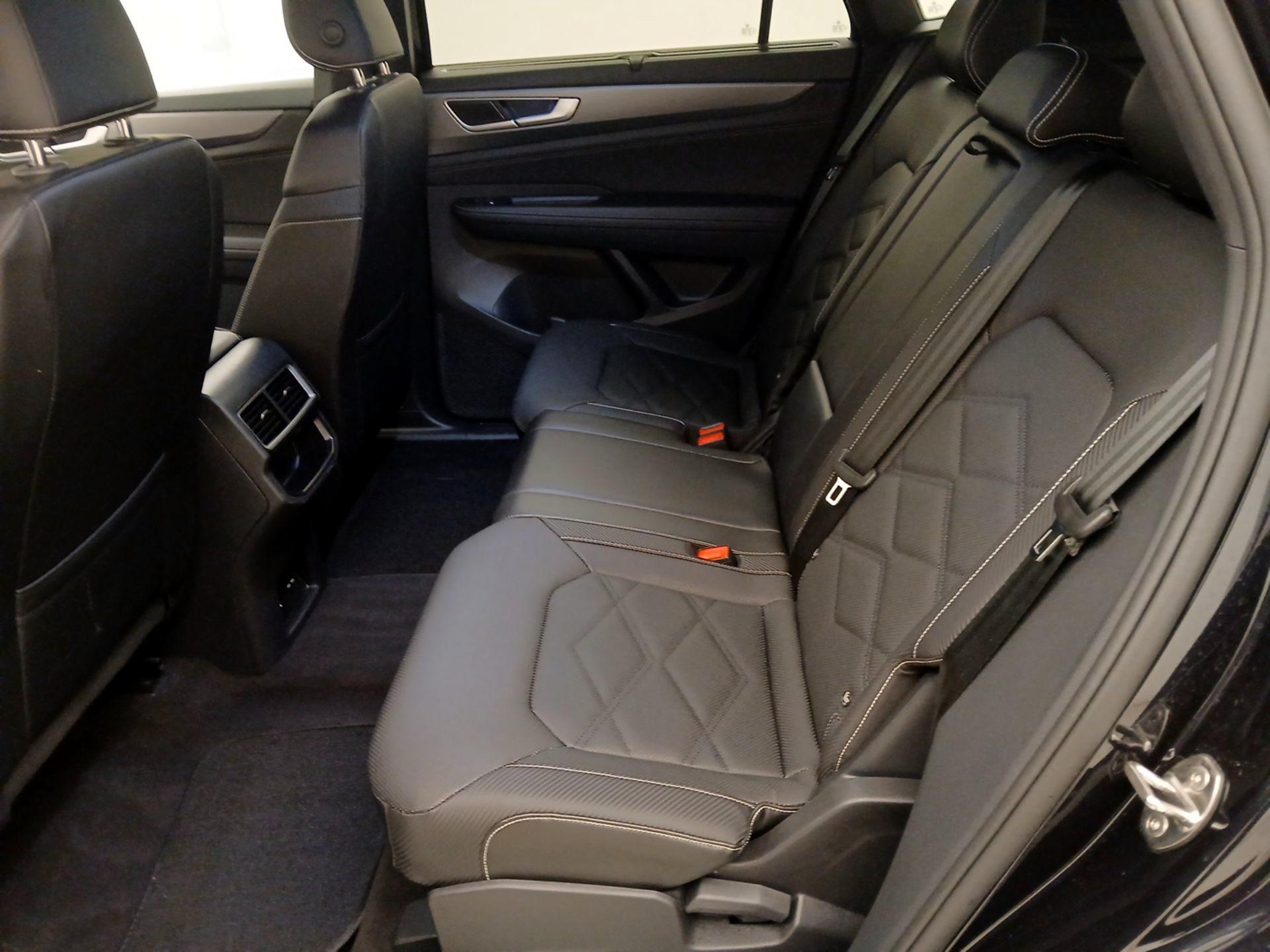 Thumbnail: 2025 Volkswagen Atlas - 19