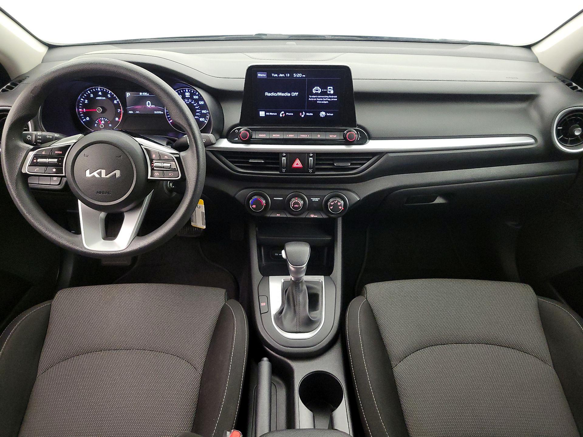 Thumbnail: 2024 Kia Forte - 9