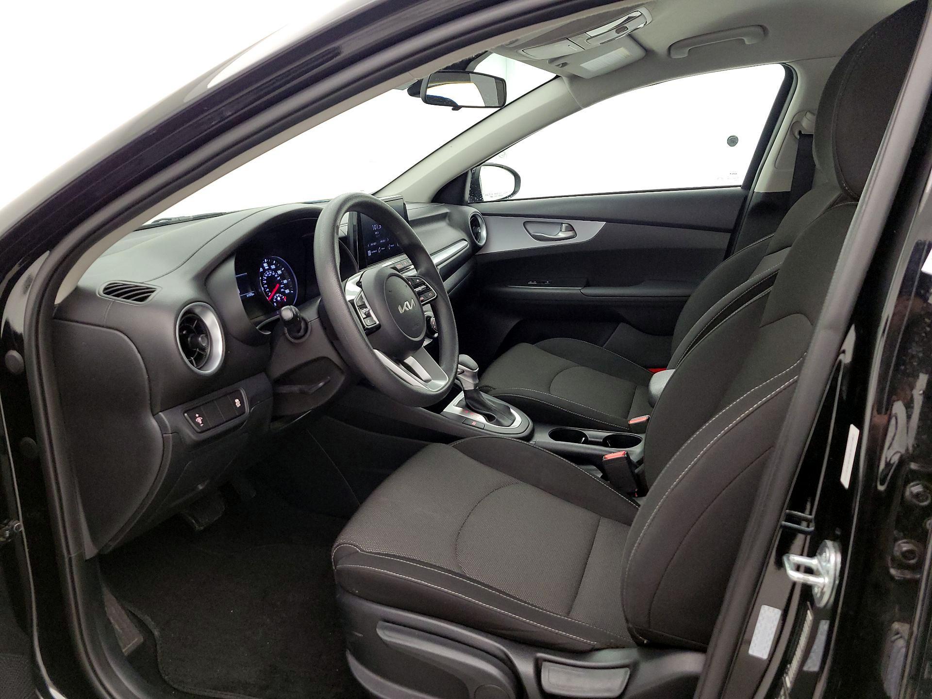 Thumbnail: 2024 Kia Forte - 11