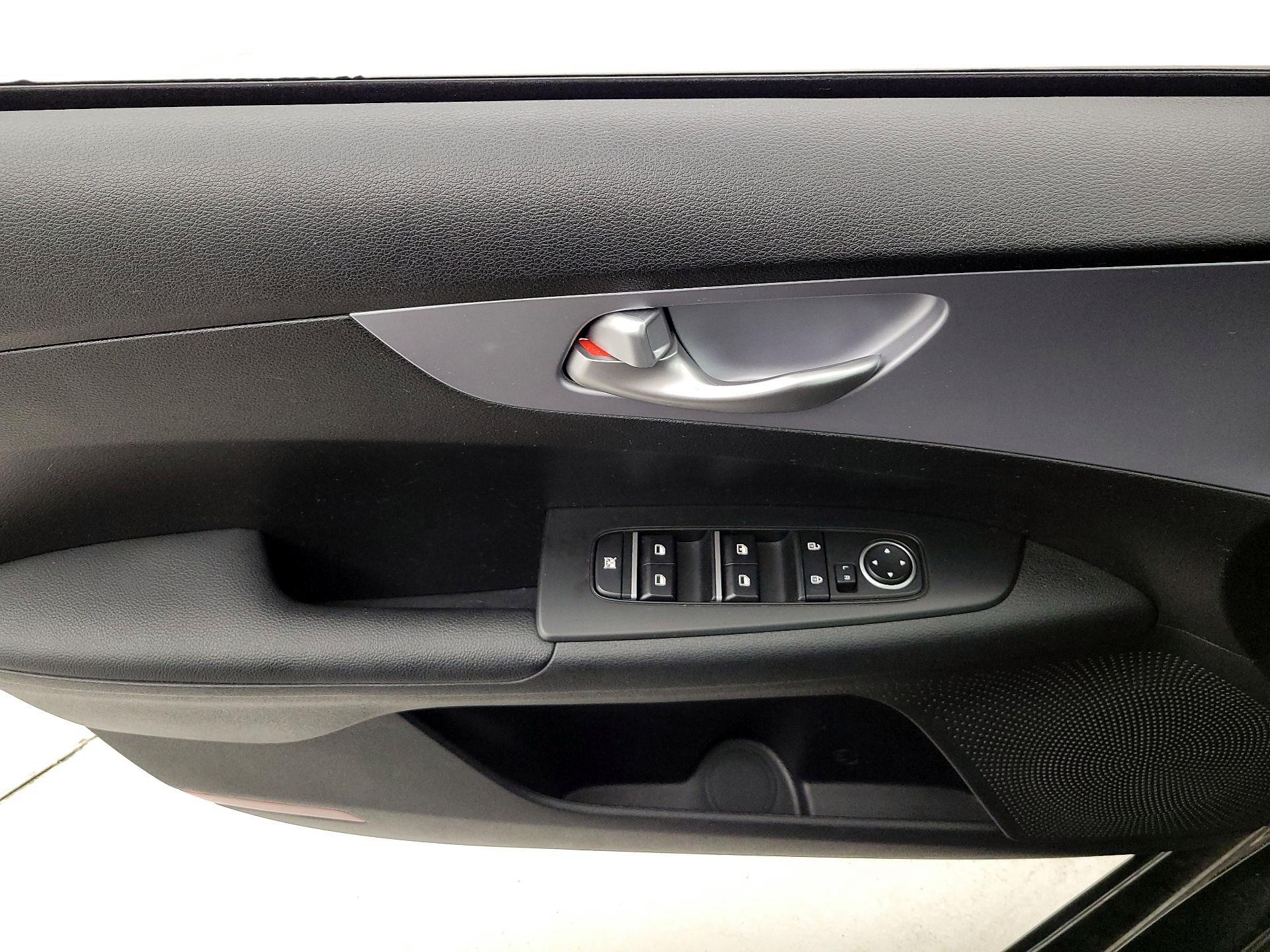 Thumbnail: 2024 Kia Forte - 12