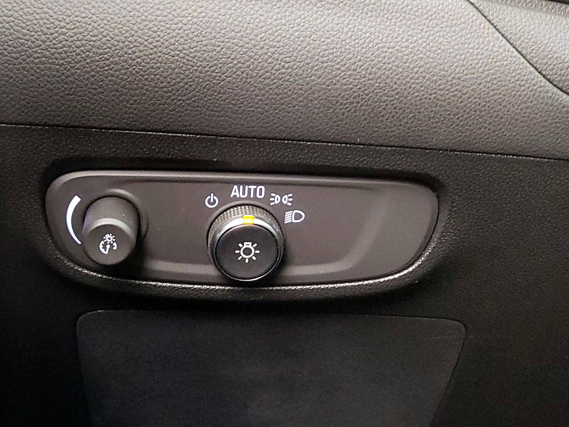 Thumbnail: 2025 Buick Encore GX - 13