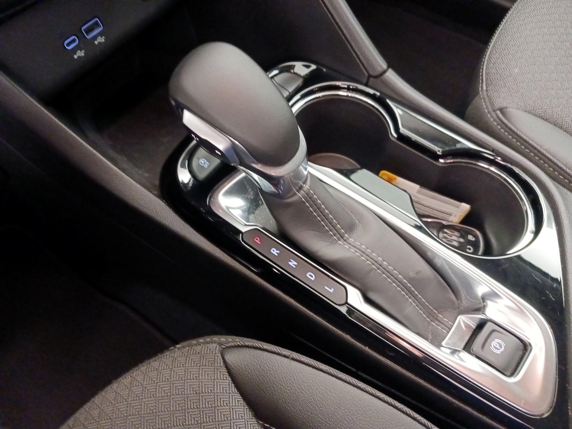 Thumbnail: 2025 Buick Encore GX - 18