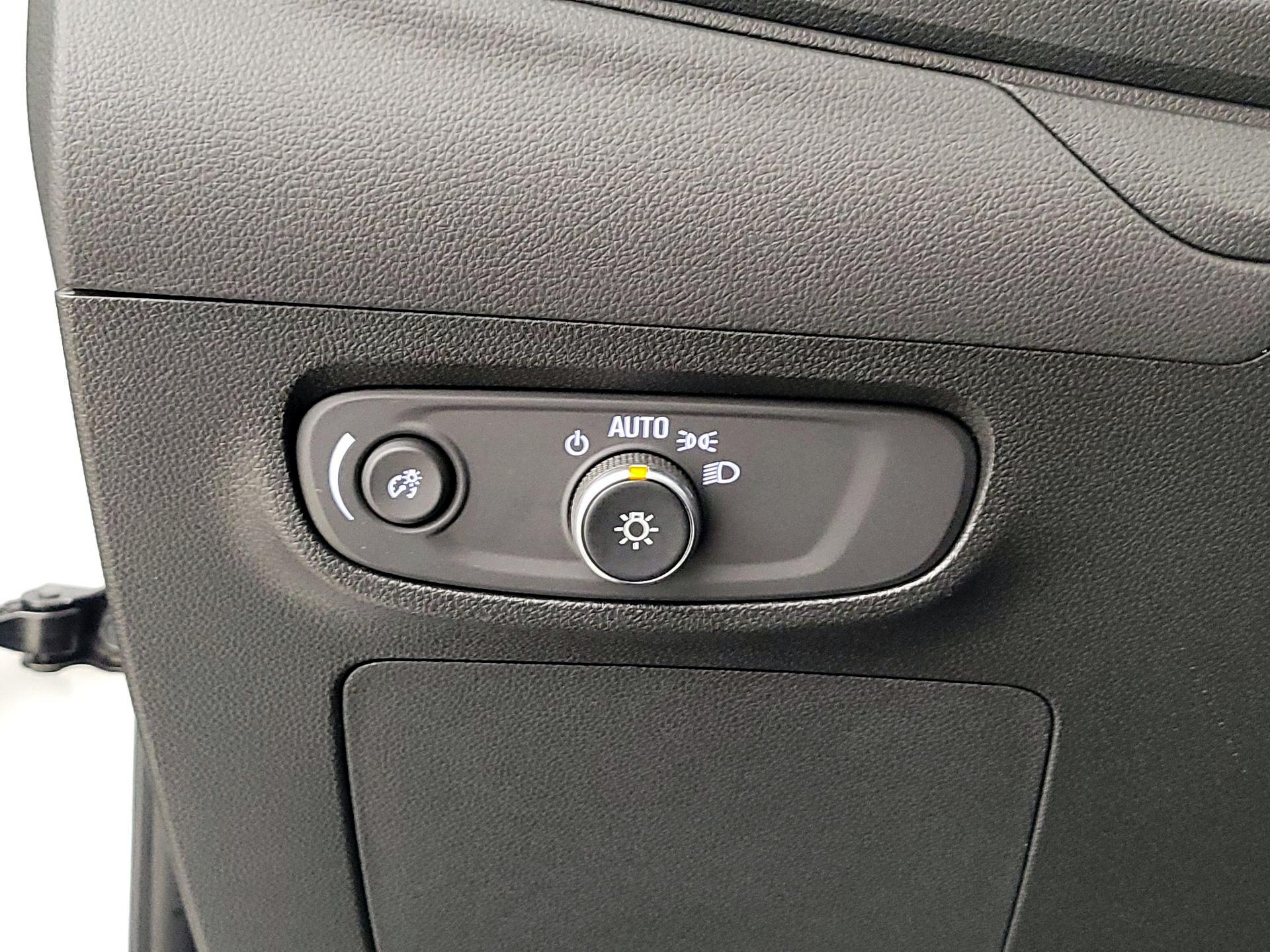 Thumbnail: 2025 Buick Encore GX - 13