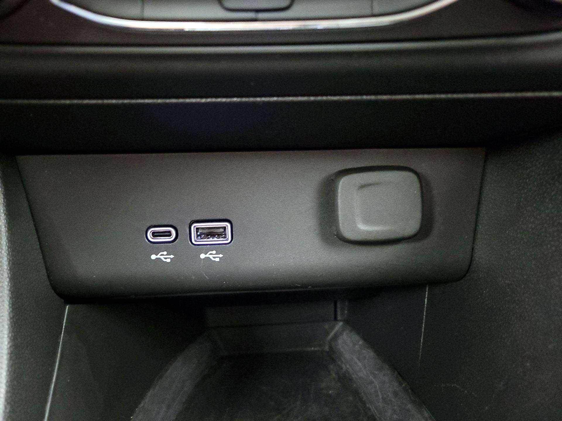 Thumbnail: 2025 Buick Encore GX - 18