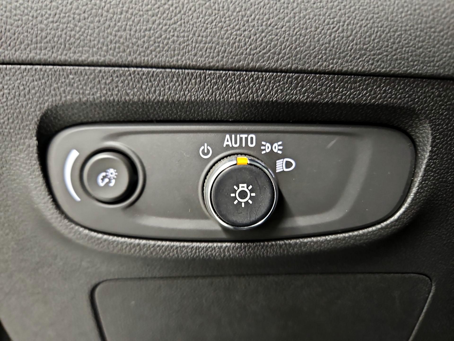 Thumbnail: 2025 Buick Encore GX - 13