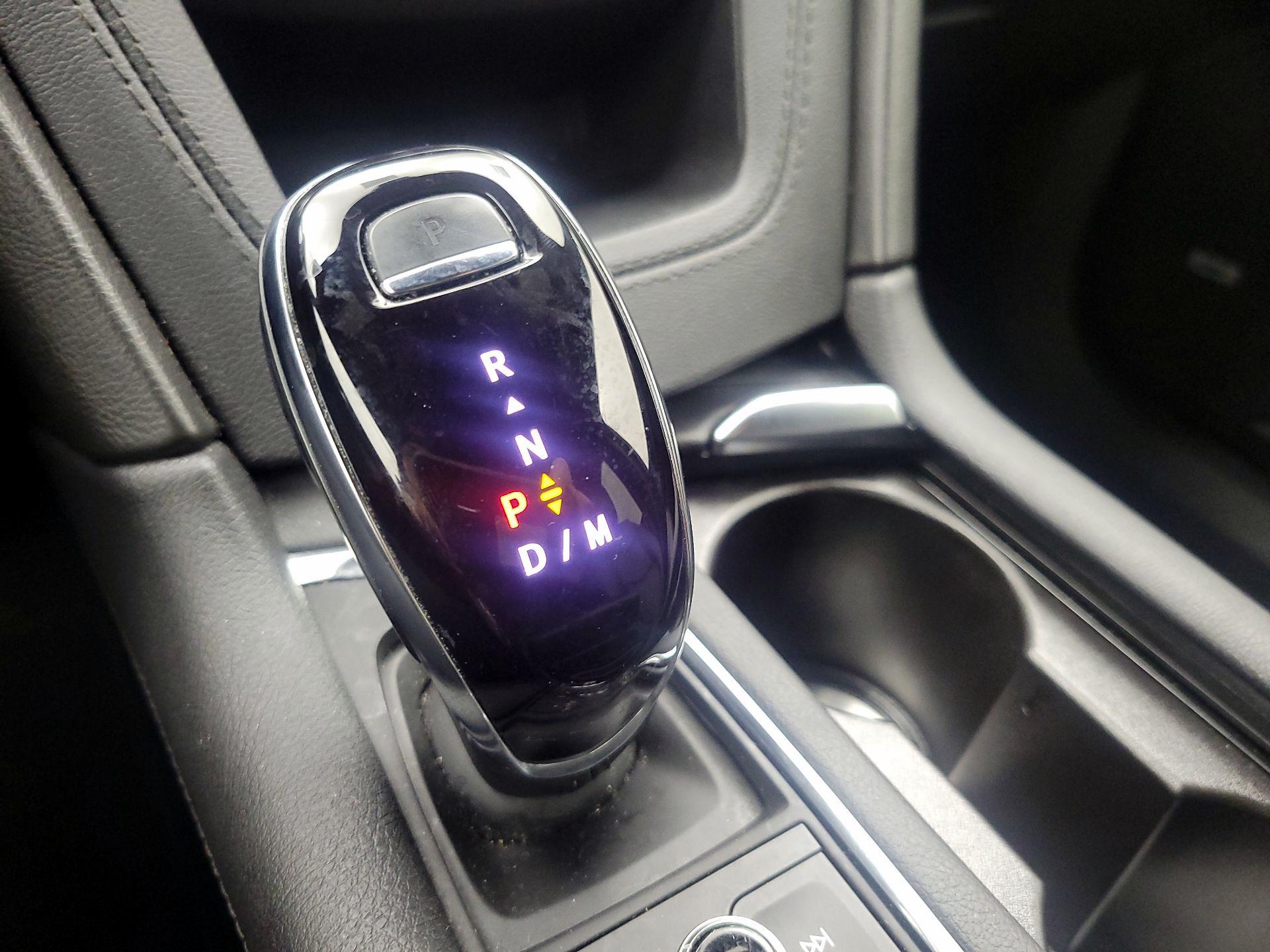 Thumbnail: 2023 Cadillac XT6 - 12