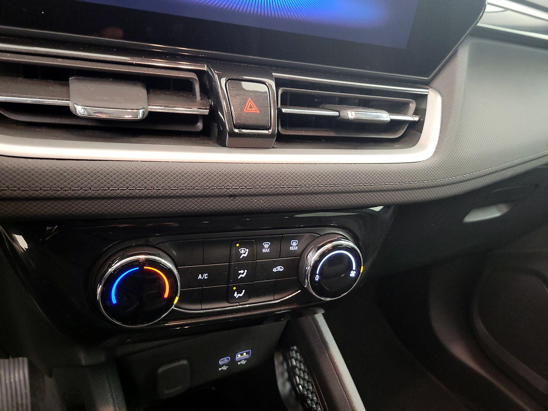 Thumbnail: 2024 Chevrolet TrailBlazer - 16