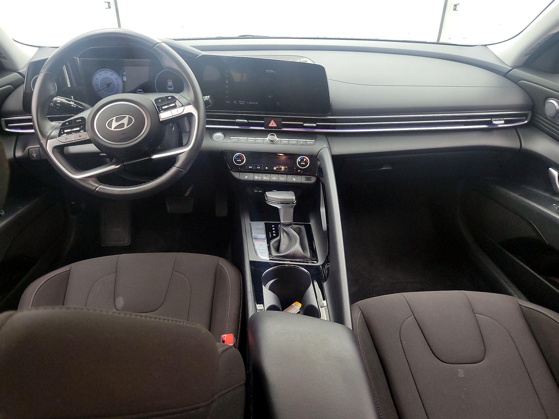 Thumbnail: 2025 Hyundai Elantra - 9