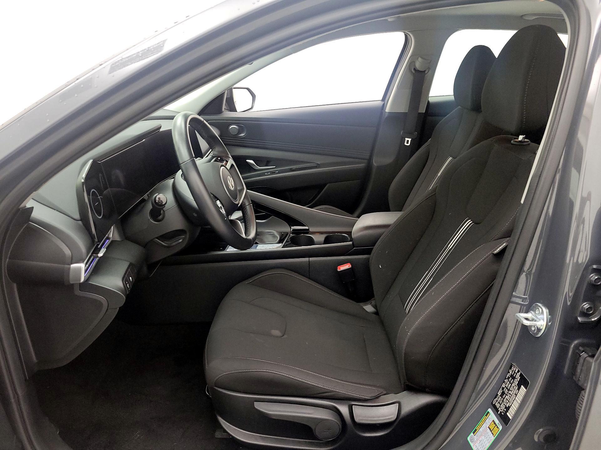 Thumbnail: 2025 Hyundai Elantra - 11