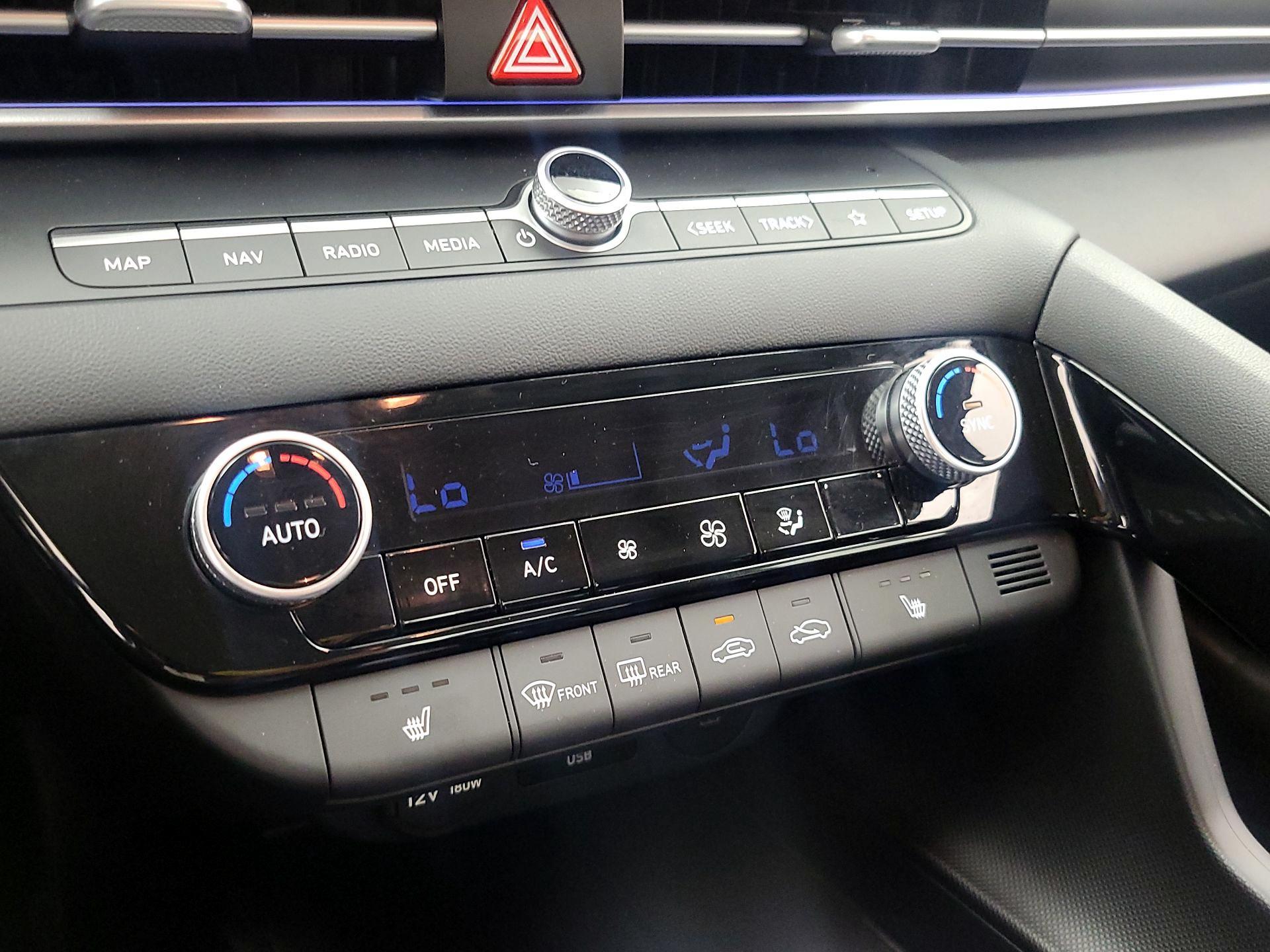 Thumbnail: 2025 Hyundai Elantra - 16