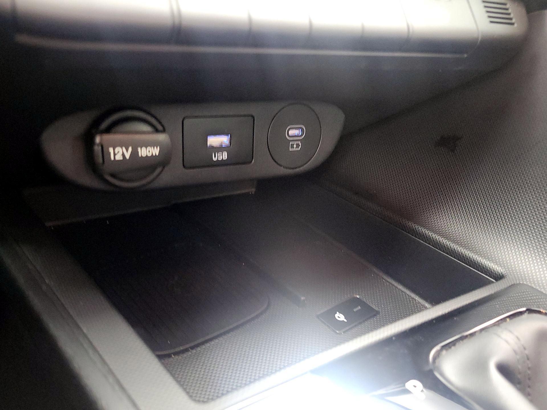 Thumbnail: 2025 Hyundai Elantra - 18