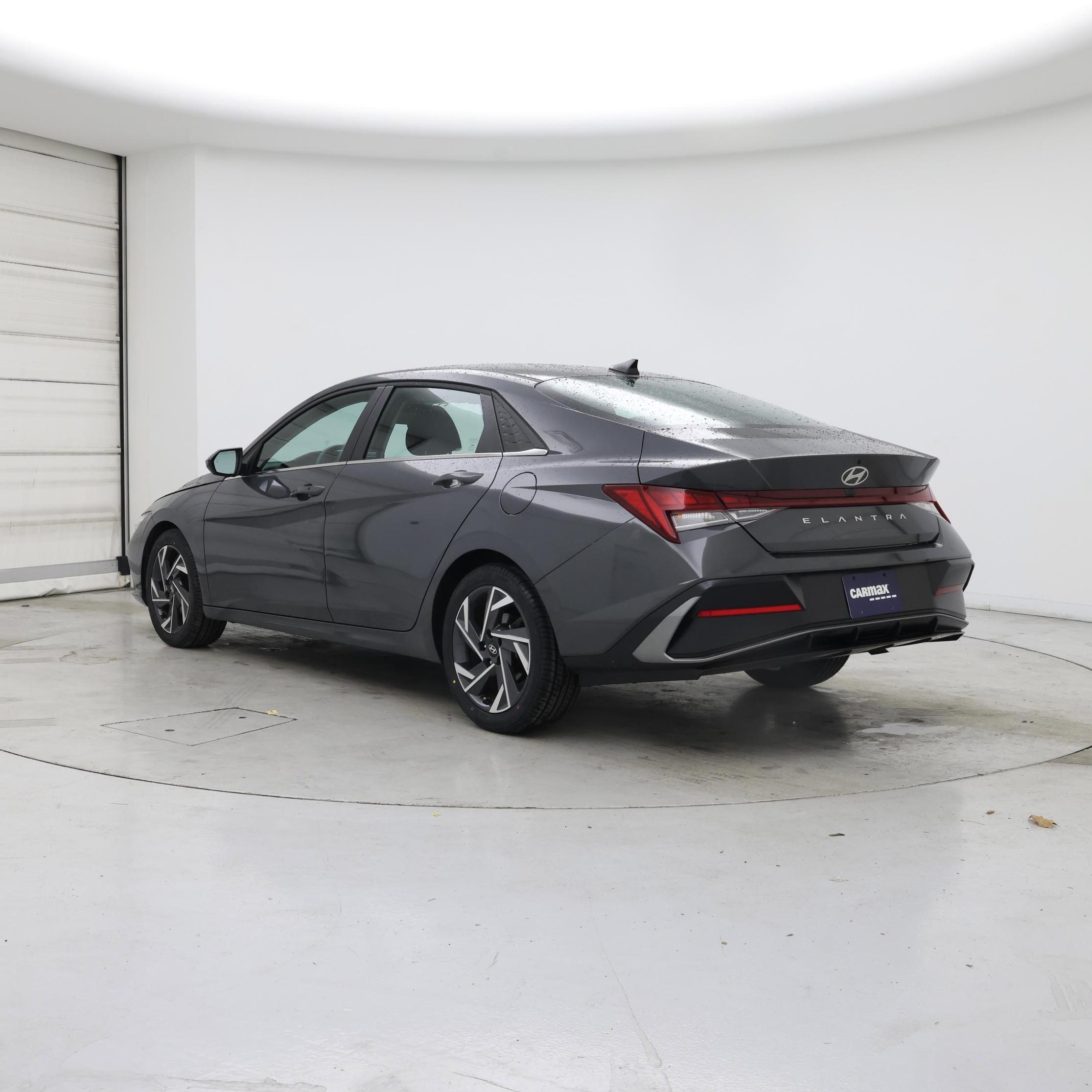 Thumbnail: 2025 Hyundai Elantra - 2