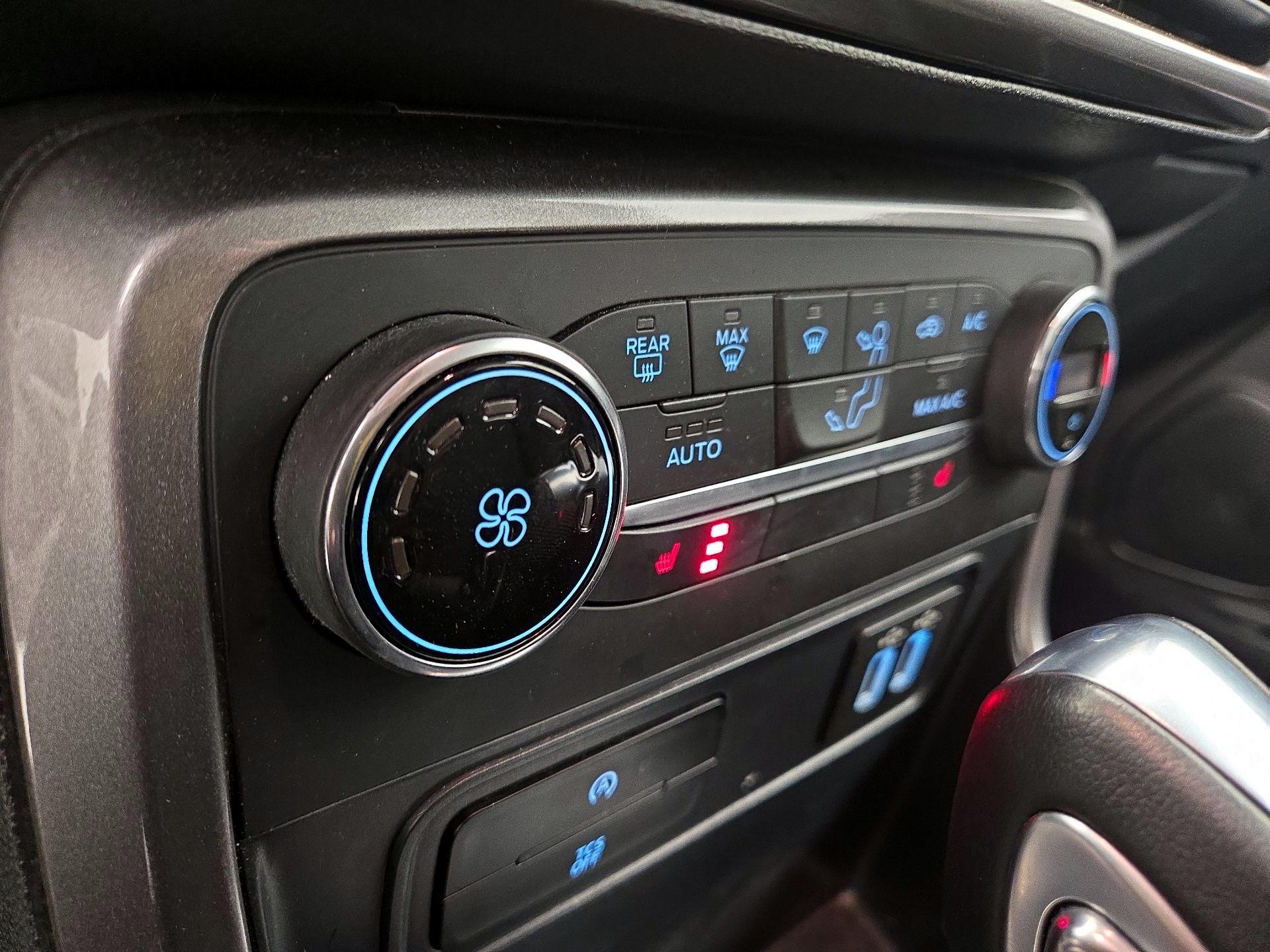 Thumbnail: 2021 Ford EcoSport - 16