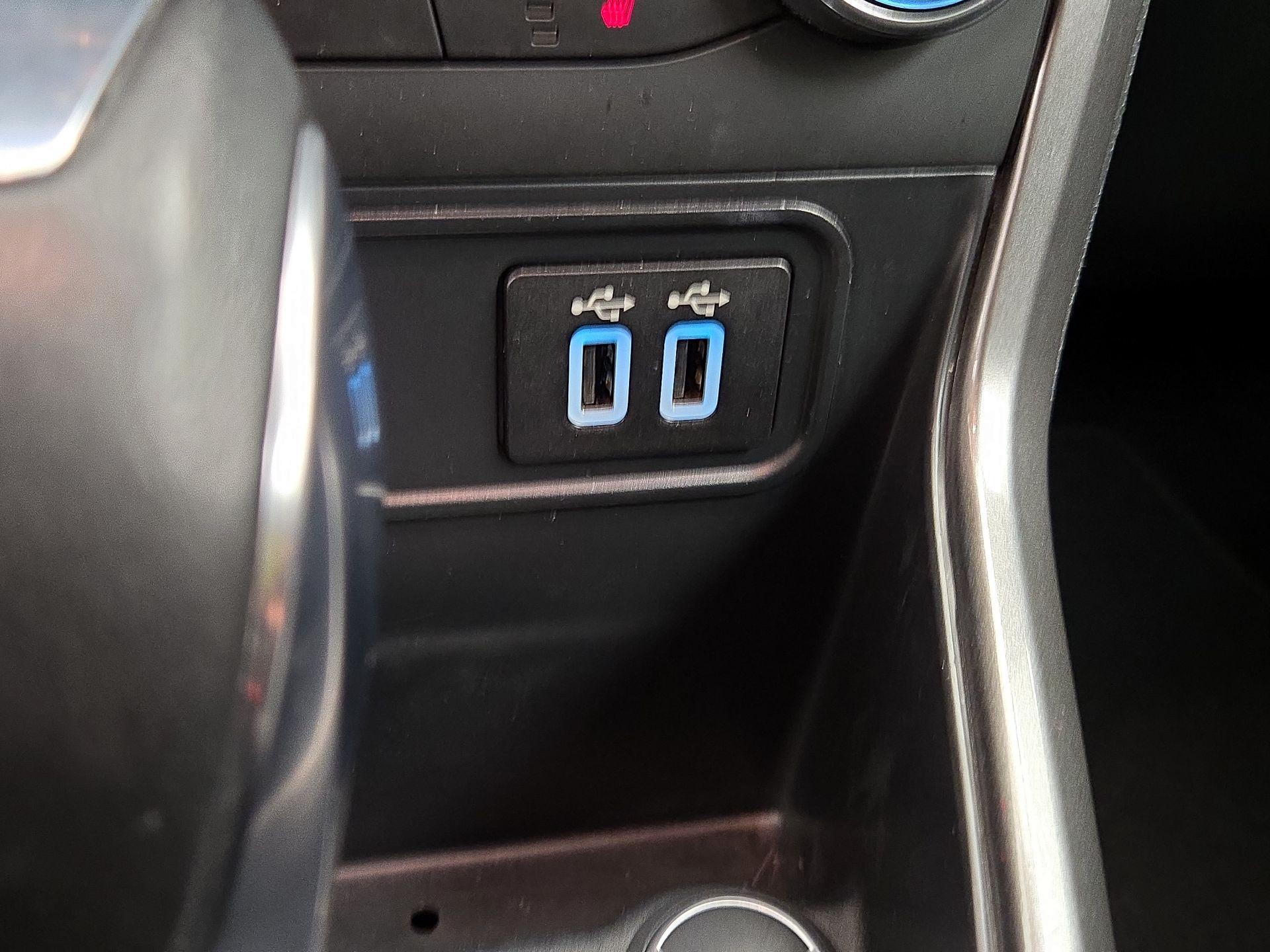 Thumbnail: 2021 Ford EcoSport - 18