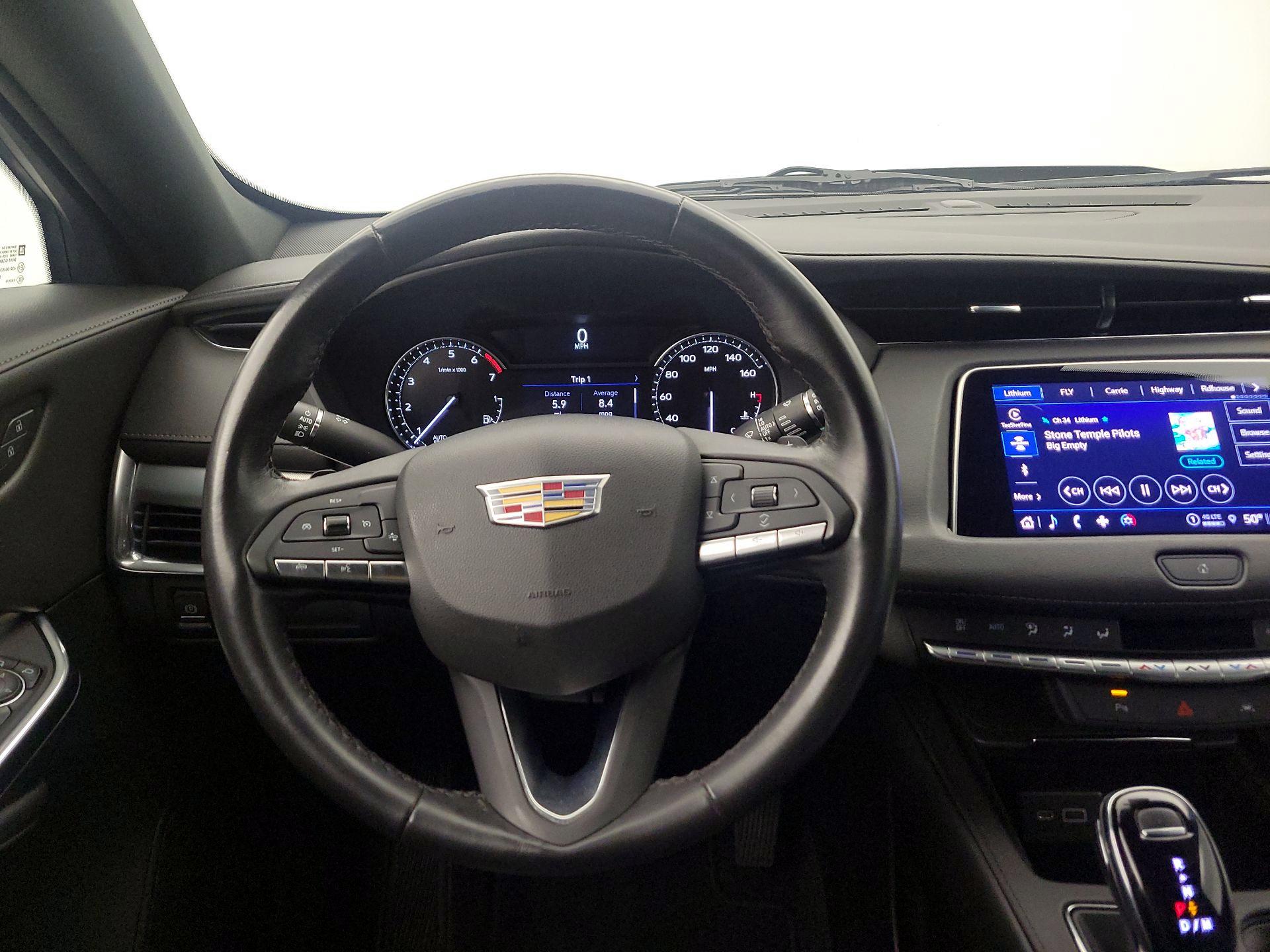 Thumbnail: 2023 Cadillac XT4 - 10