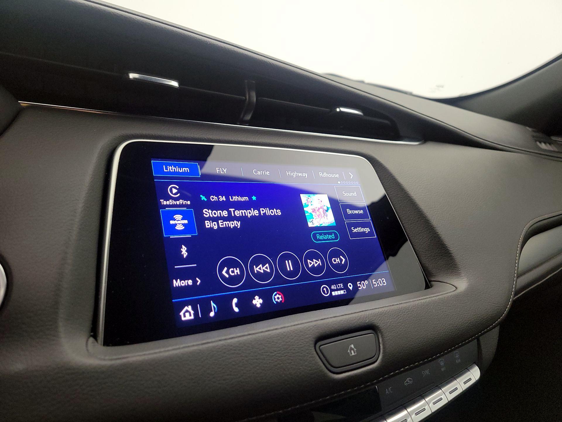 Thumbnail: 2023 Cadillac XT4 - 15